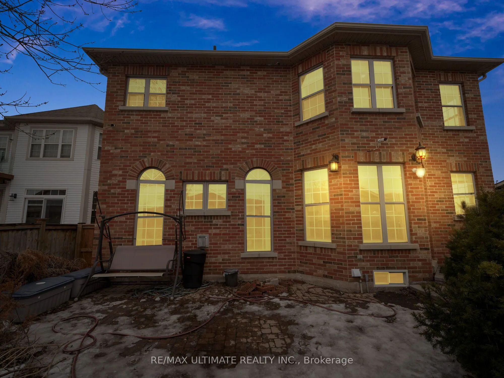 162 COLE Crescent