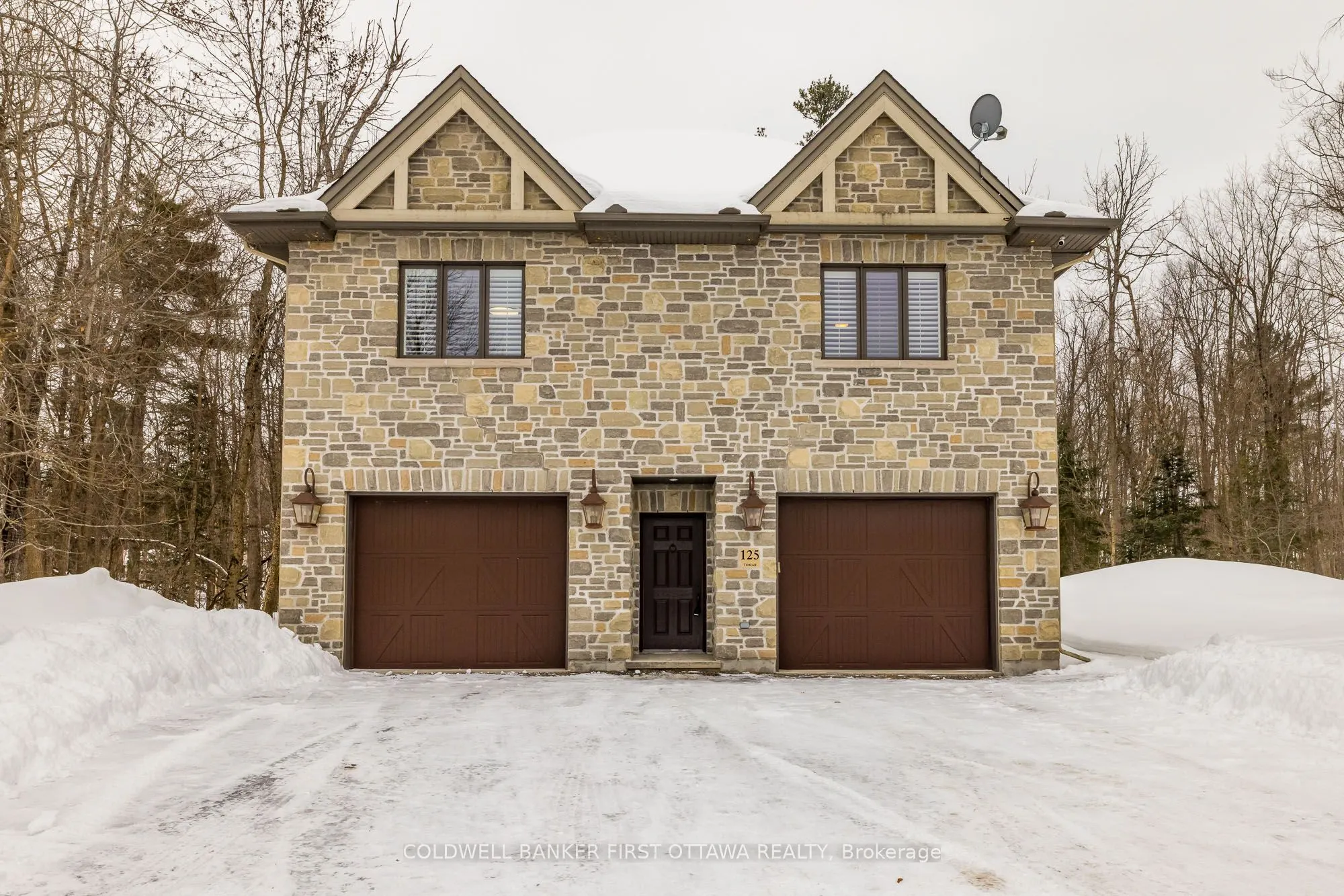 125 & 126 MUNRO Lane