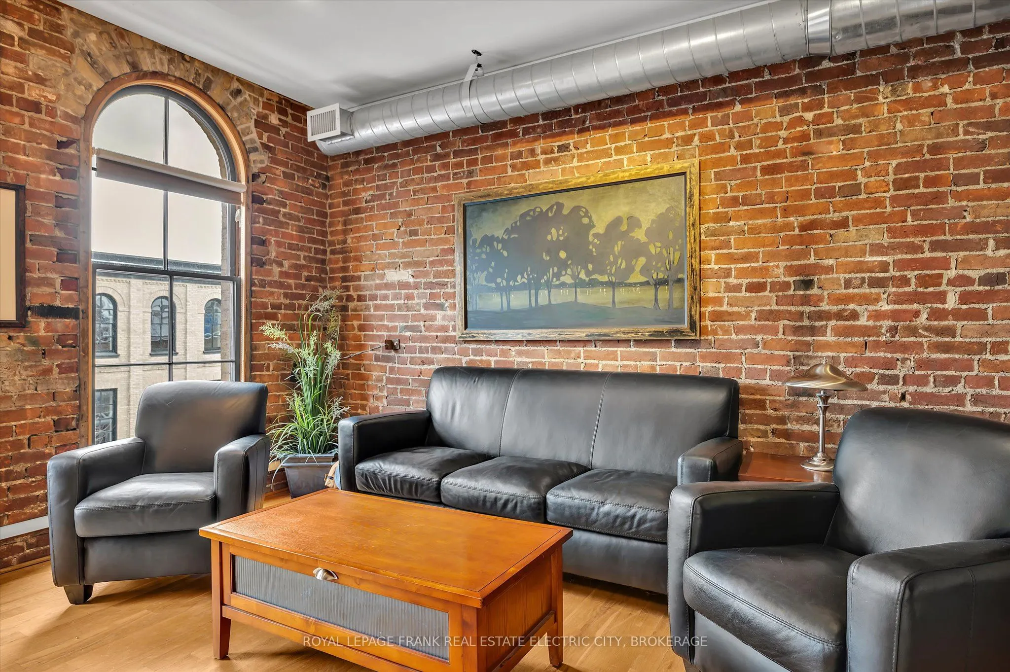 379 George Street N, #301