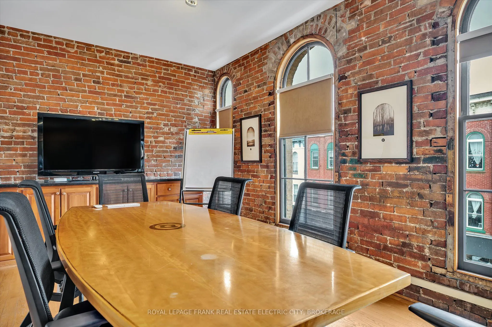 379 George Street N, #301