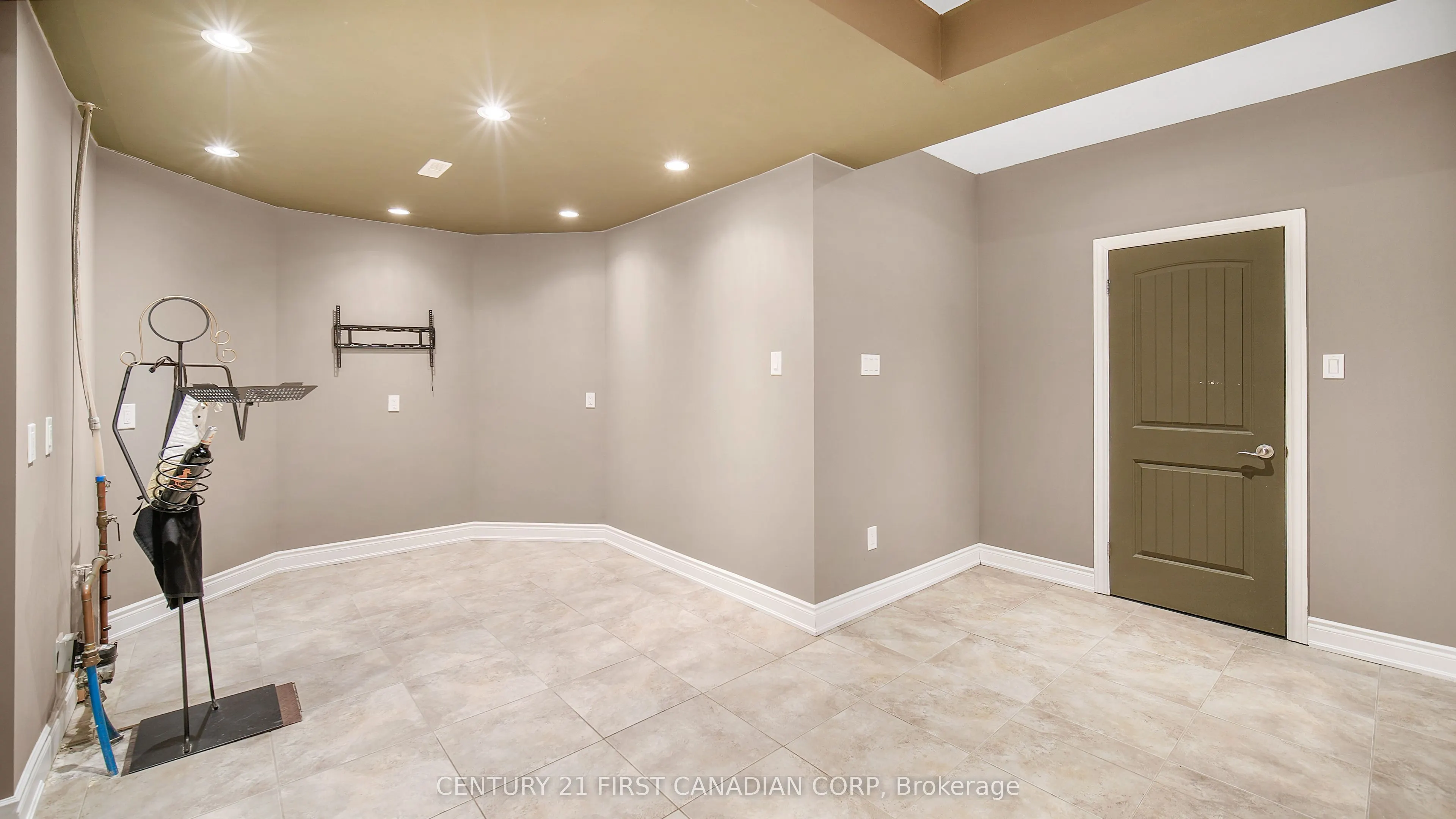 1659 Hamilton Road