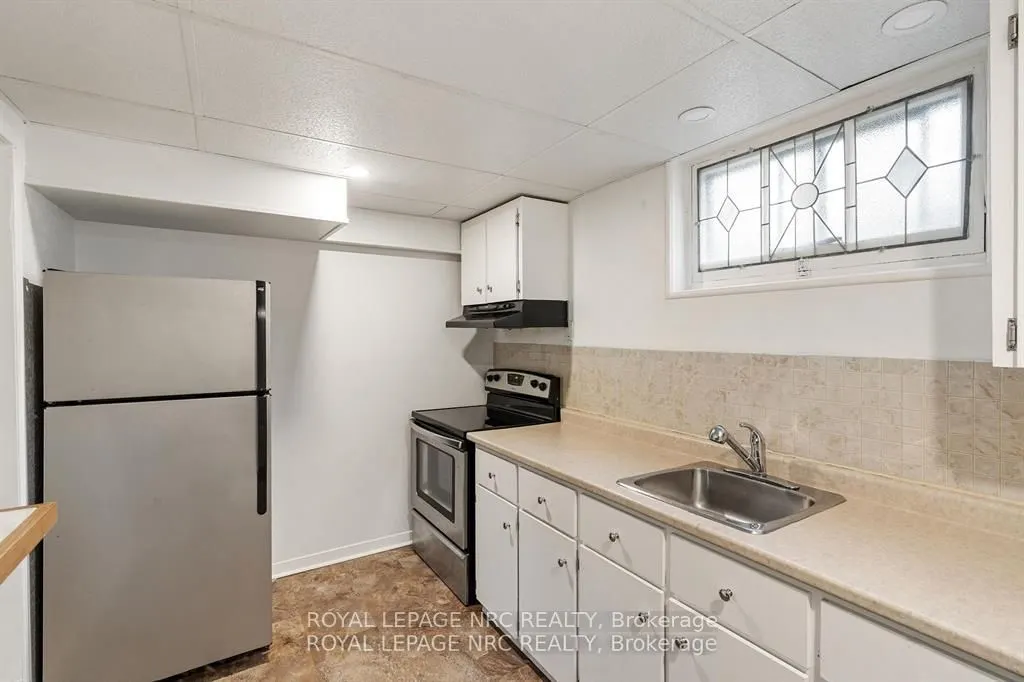 79 Powerview Avenue