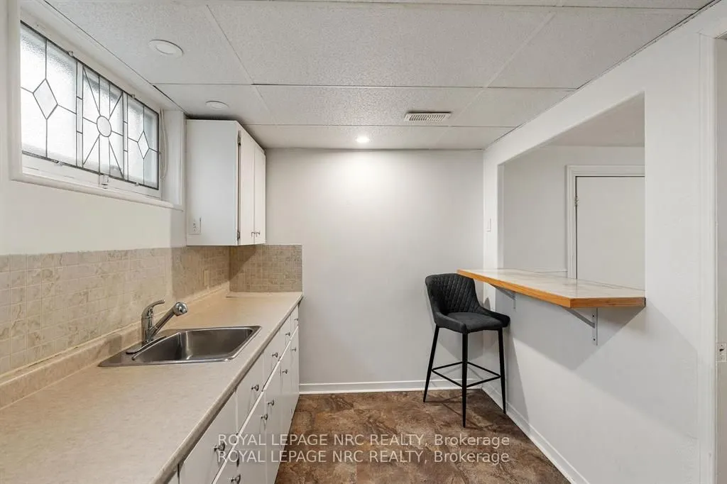 79 Powerview Avenue