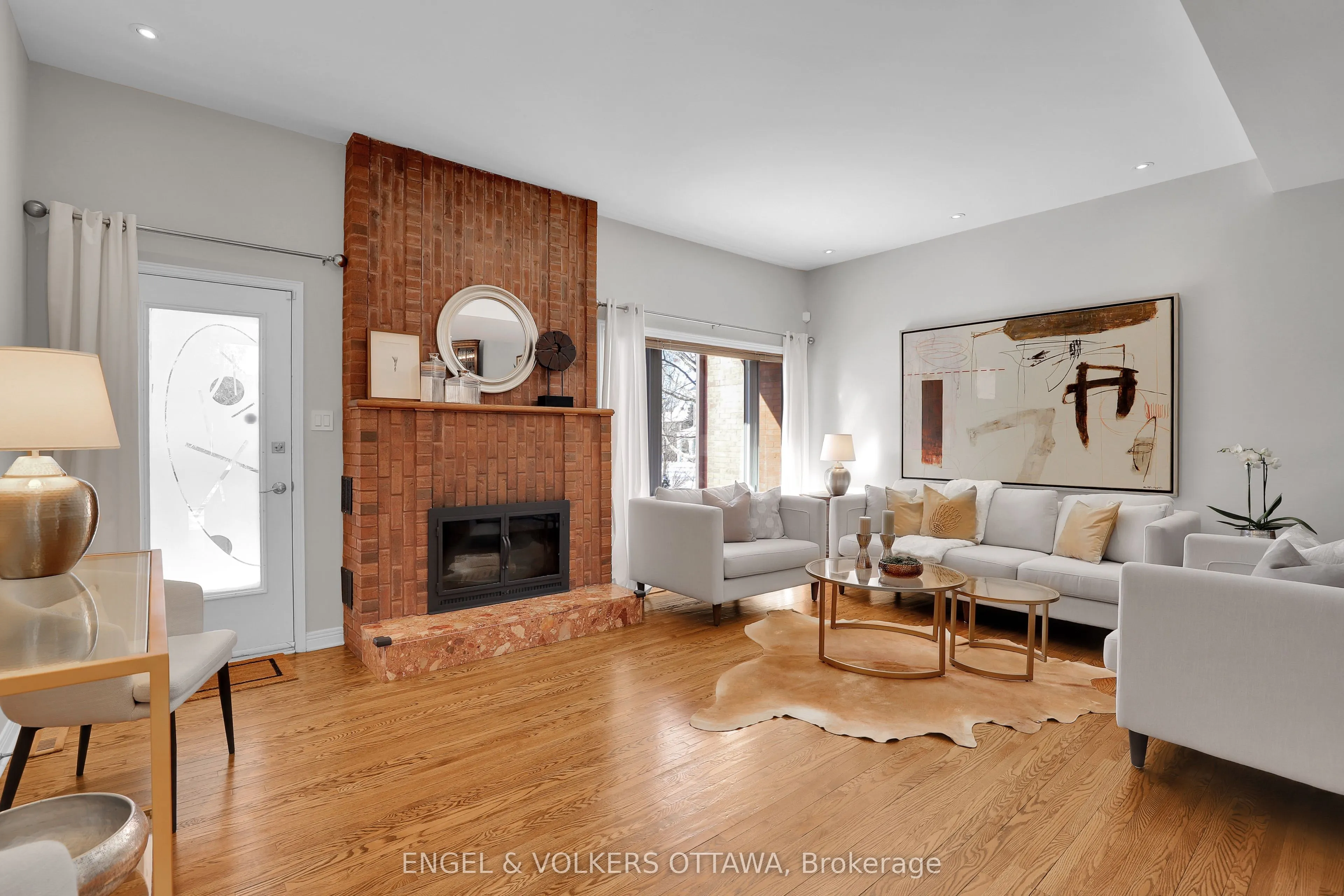 625 Richmond Road, #2