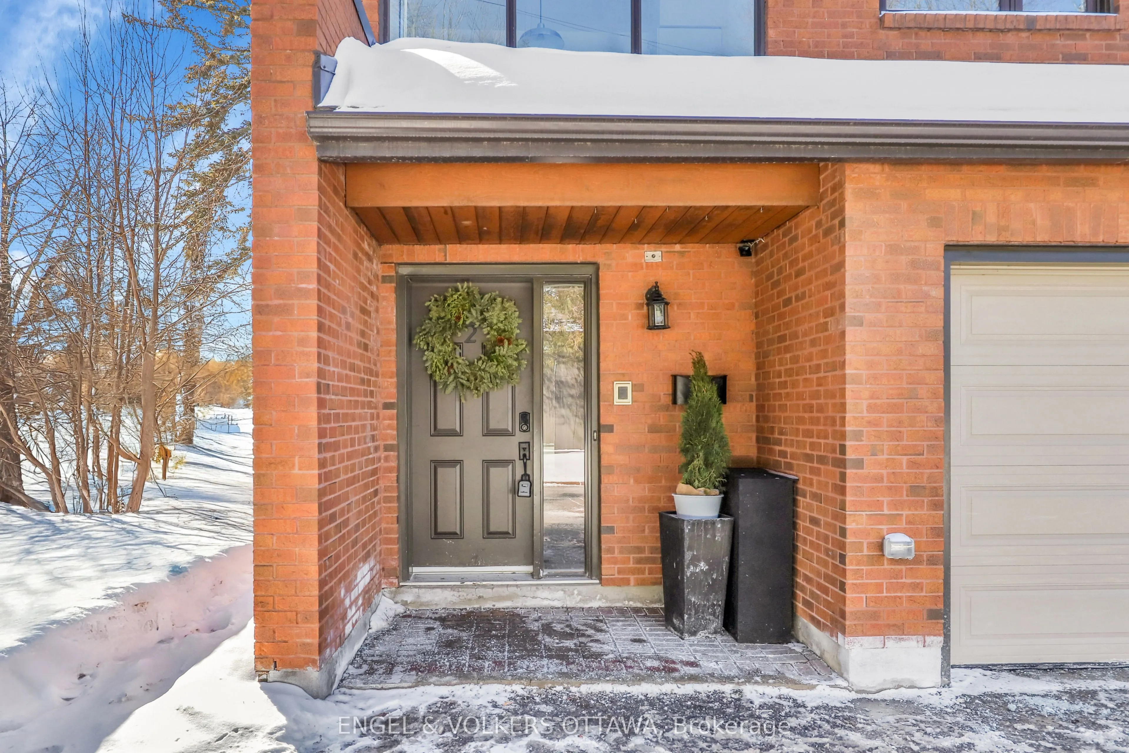 625 Richmond Road, #2