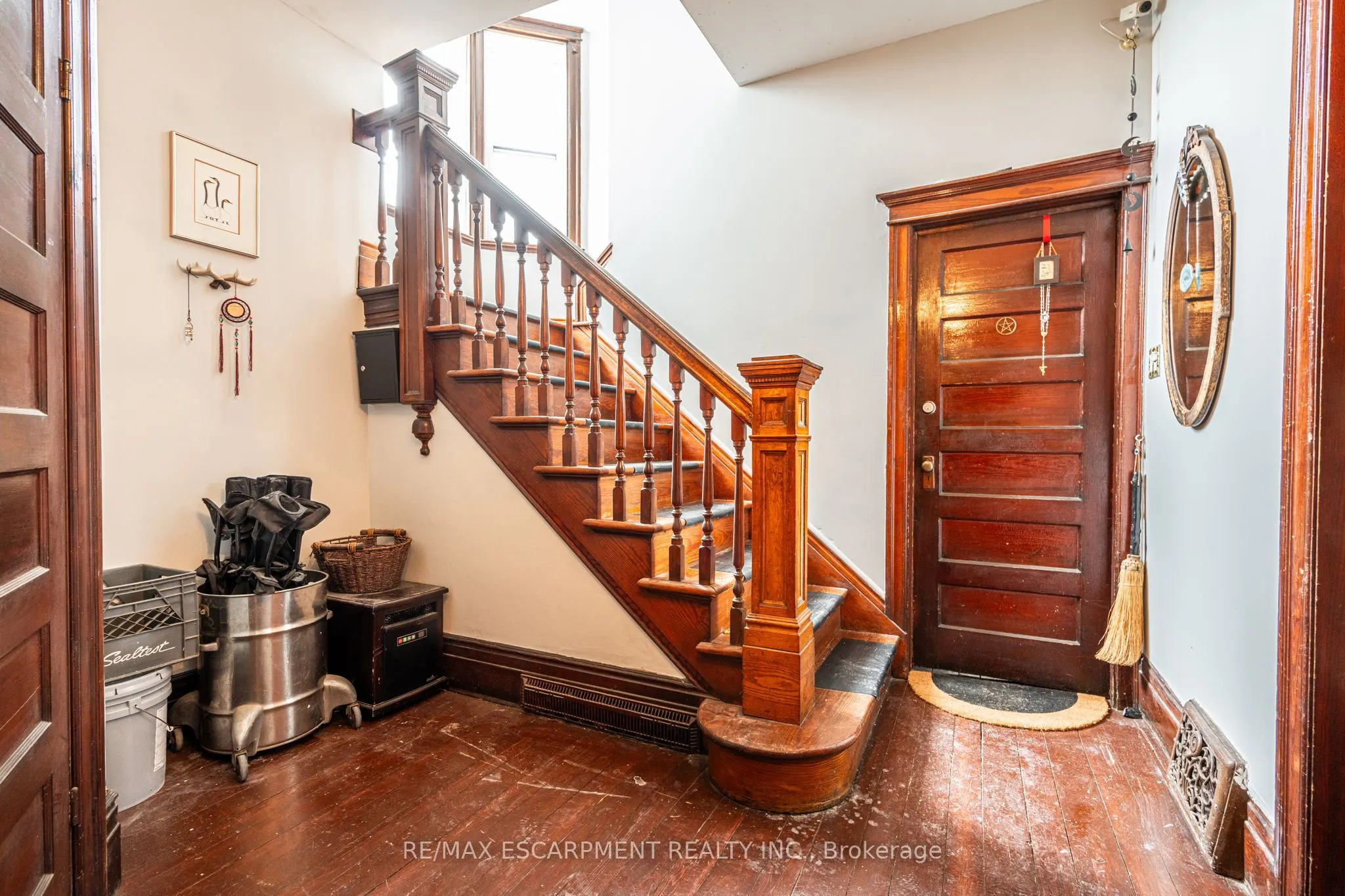 255 JOHN Street S, #UPPER
