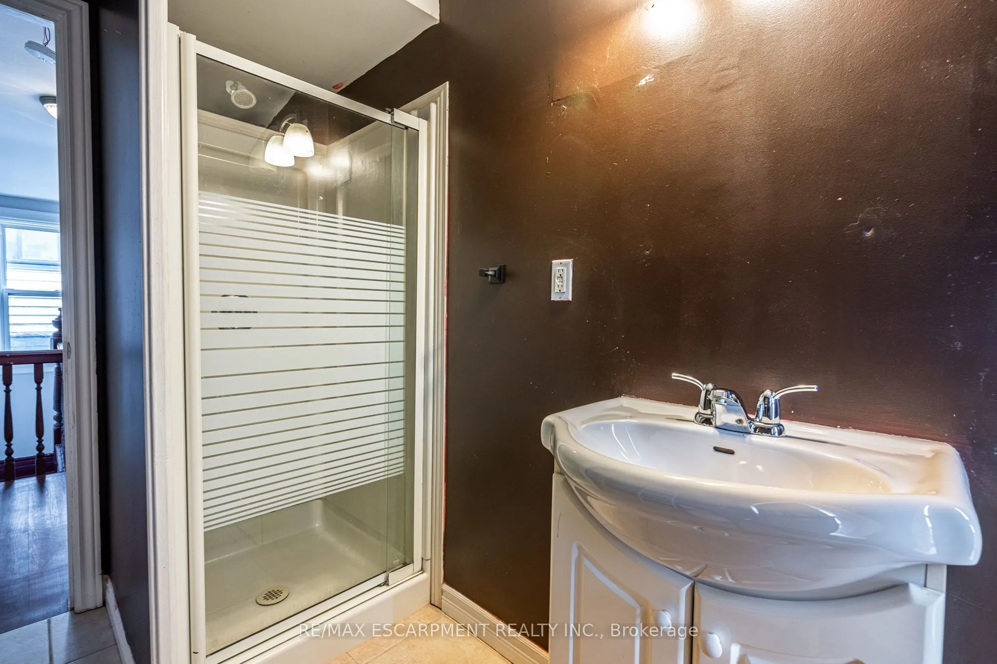 255 JOHN Street S, #UPPER