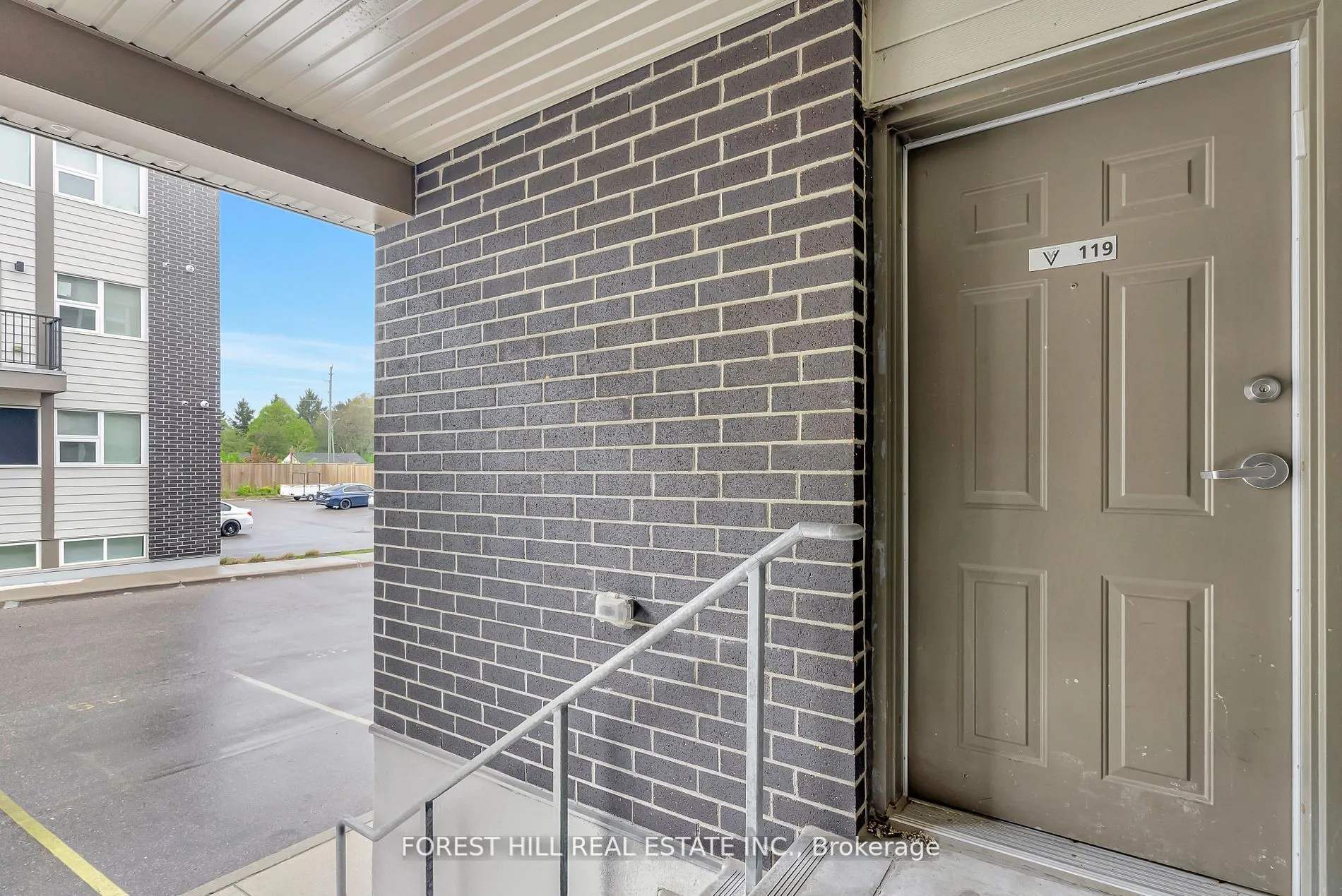 338 Albert Street #119