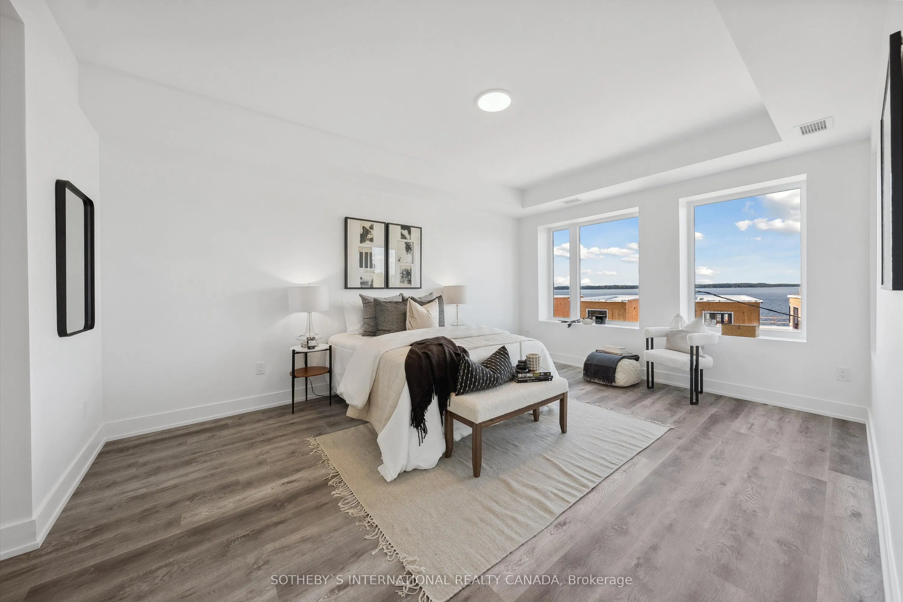 19B West Street N #208