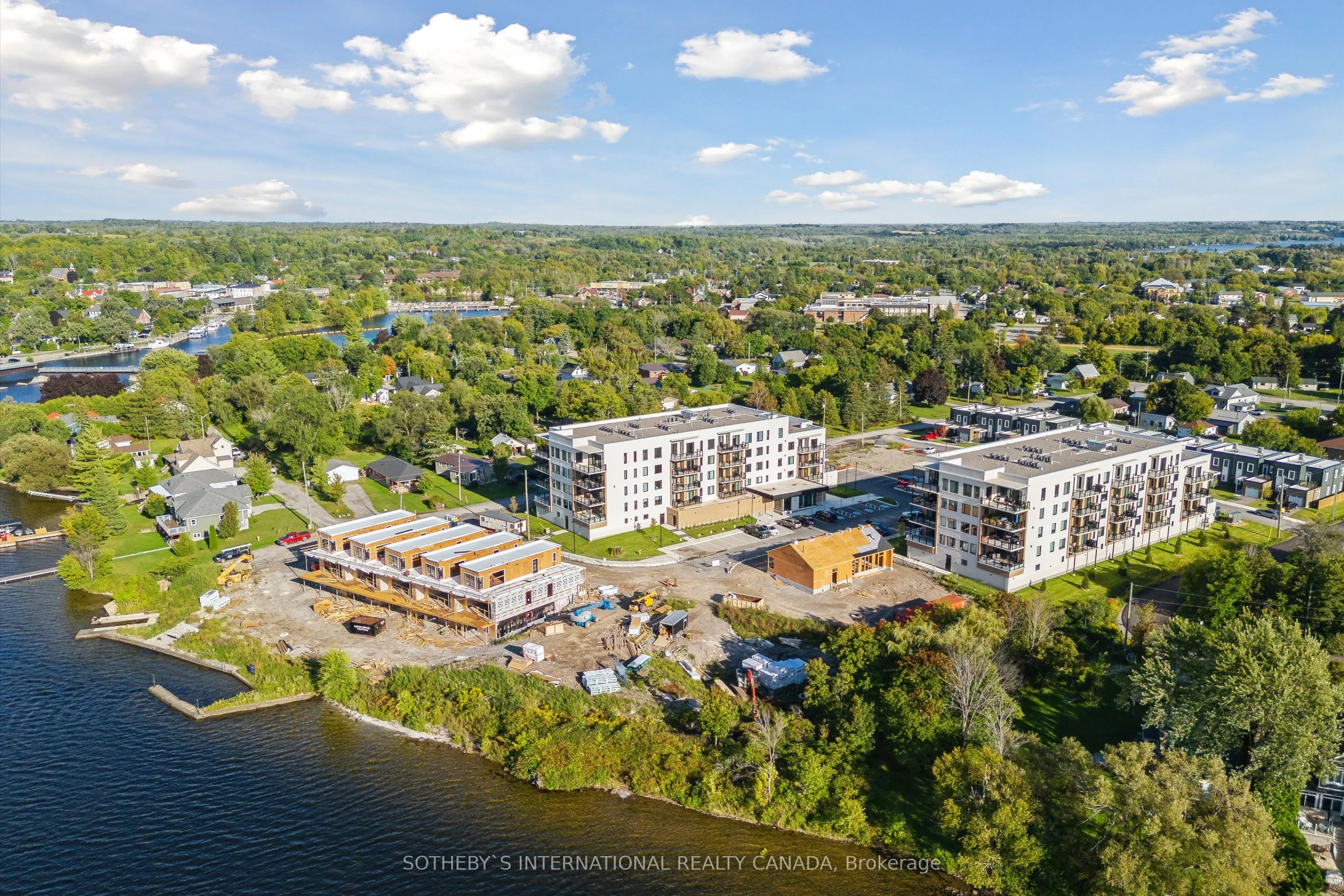 19B West Street N #208