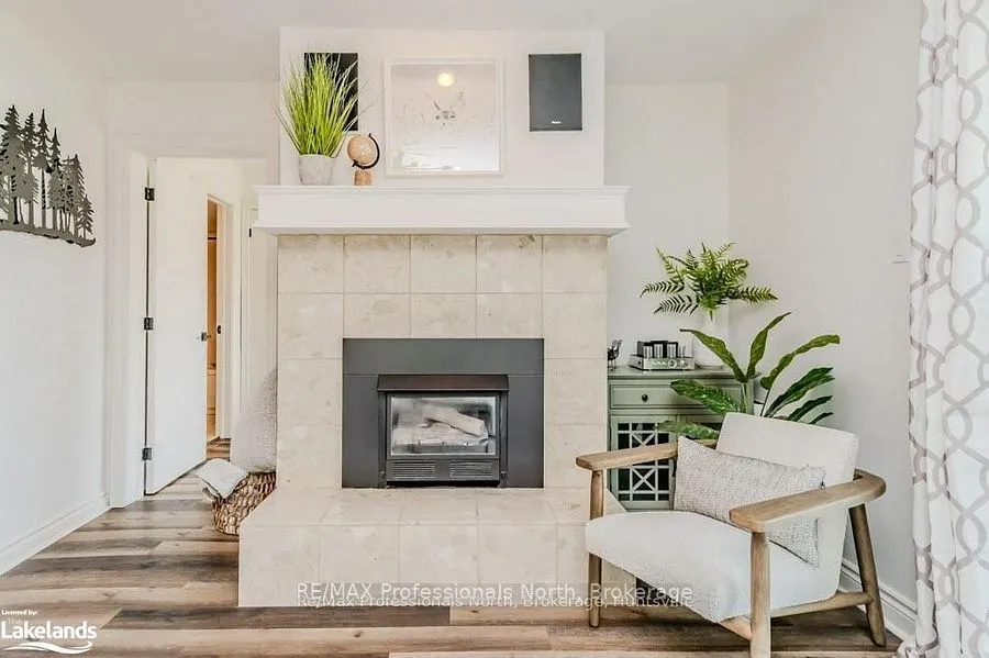 33 DEERHURST GREENS Drive, #105