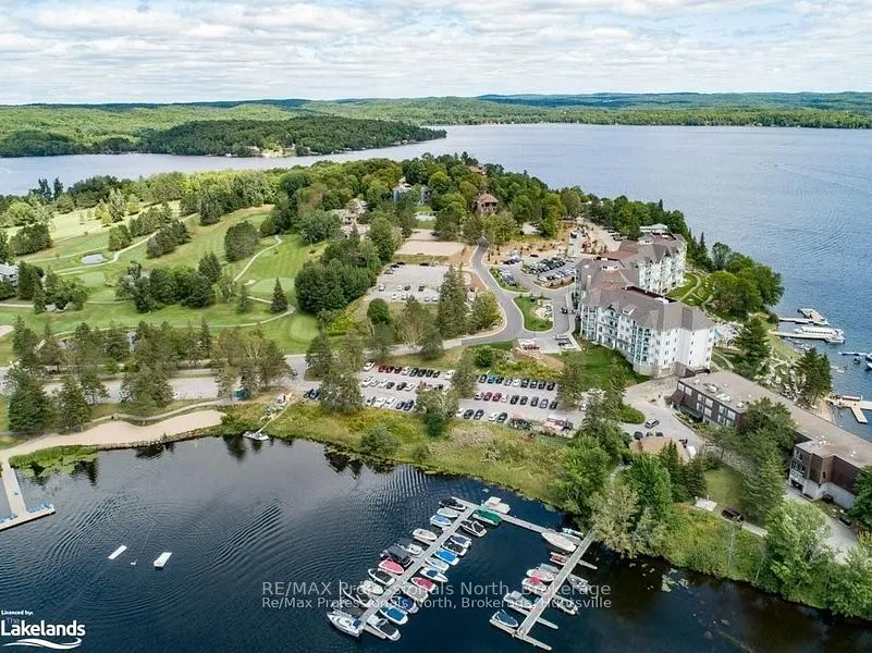 33 DEERHURST GREENS Drive, #105