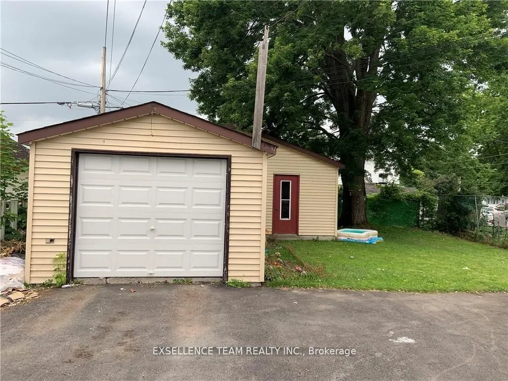 69-73 Leonia Street W