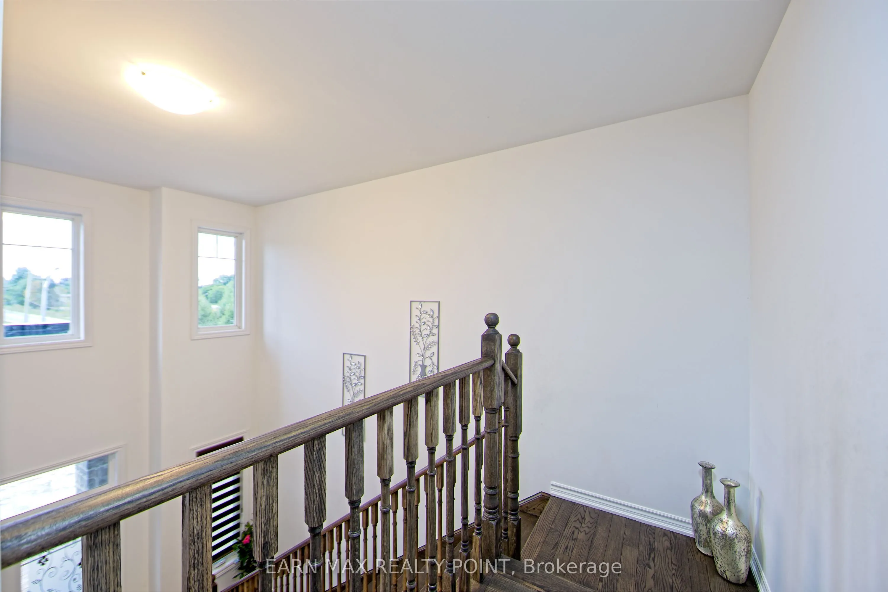 2 Aitchison Avenue