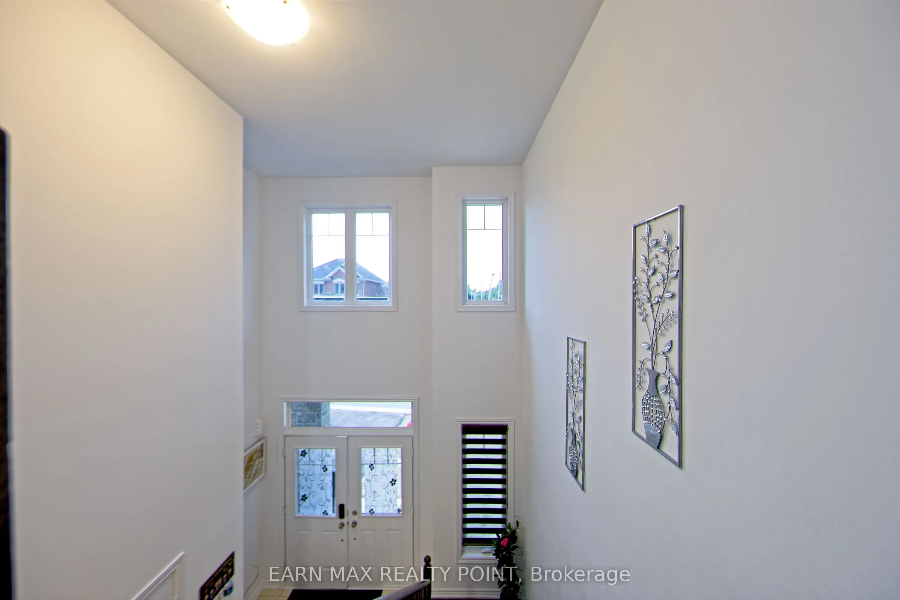 2 Aitchison Avenue