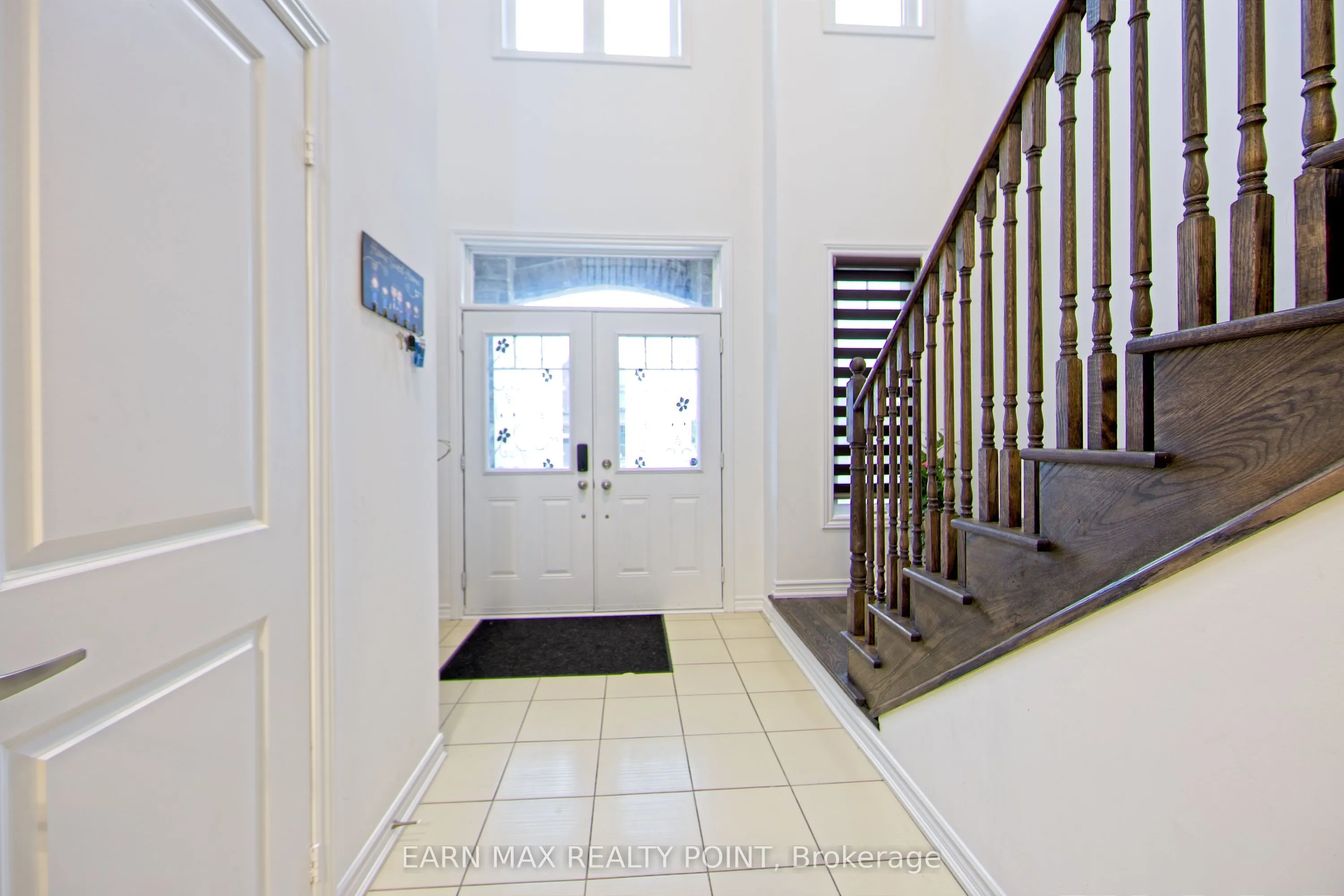 2 Aitchison Avenue