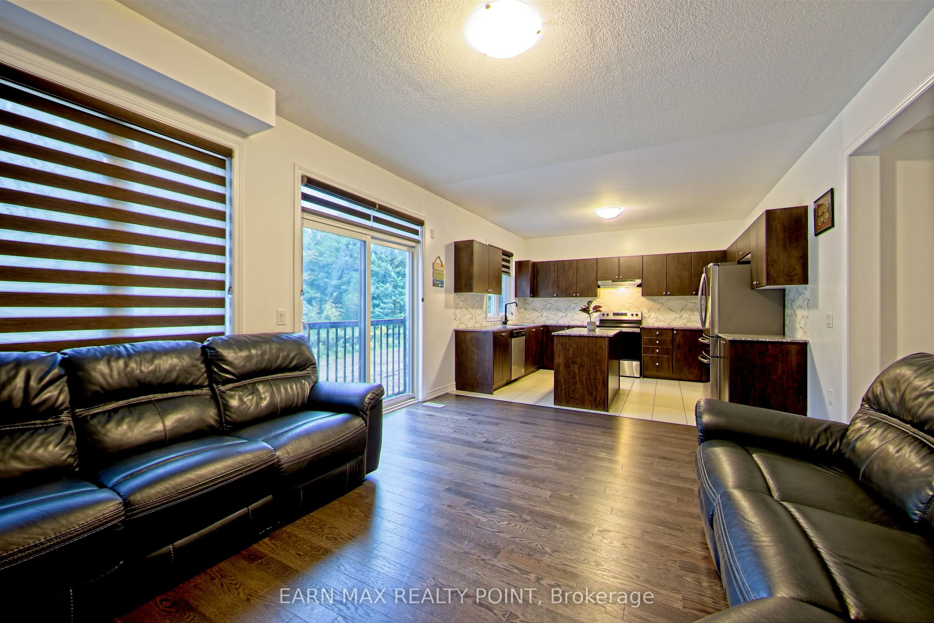 2 Aitchison Avenue