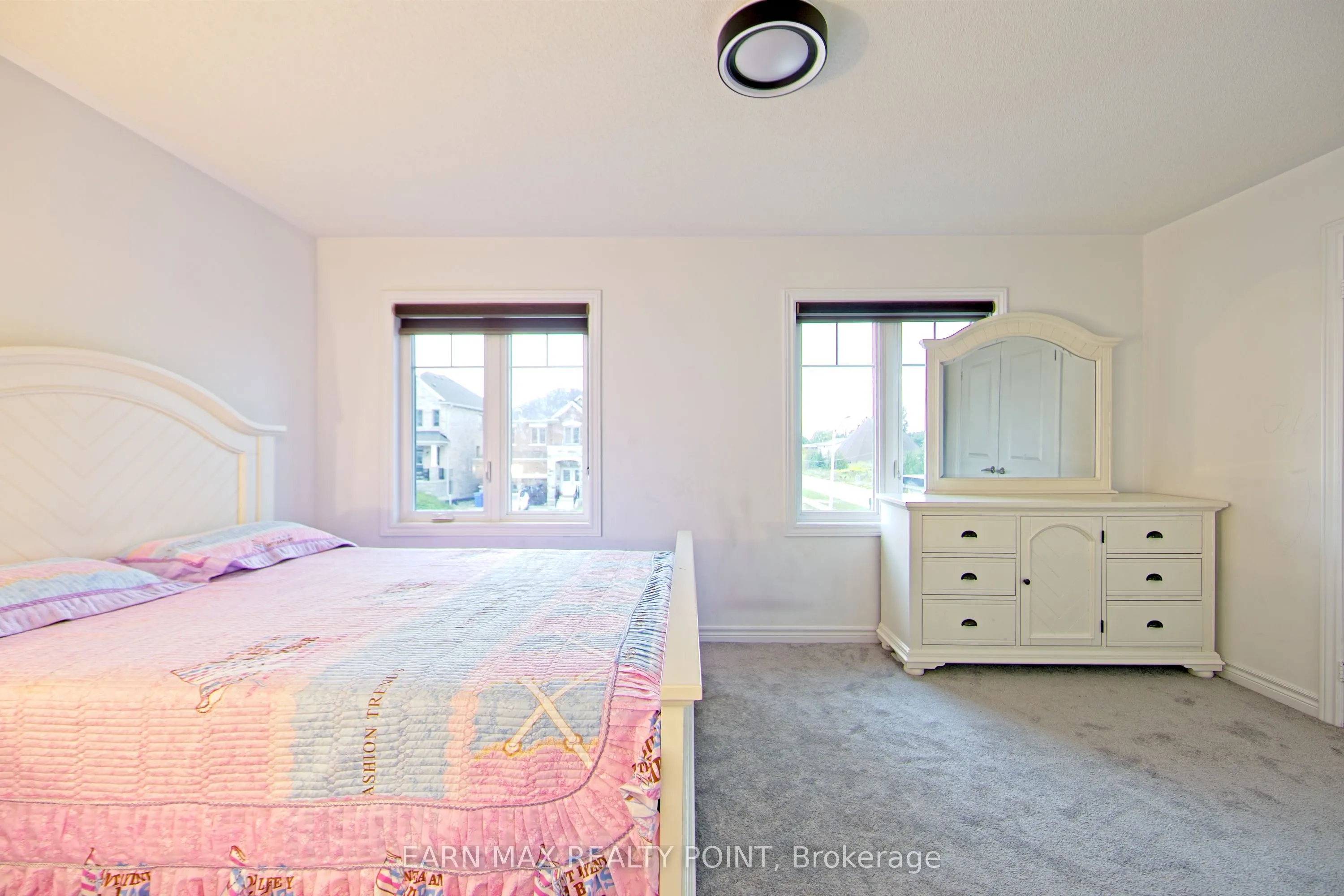 2 Aitchison Avenue