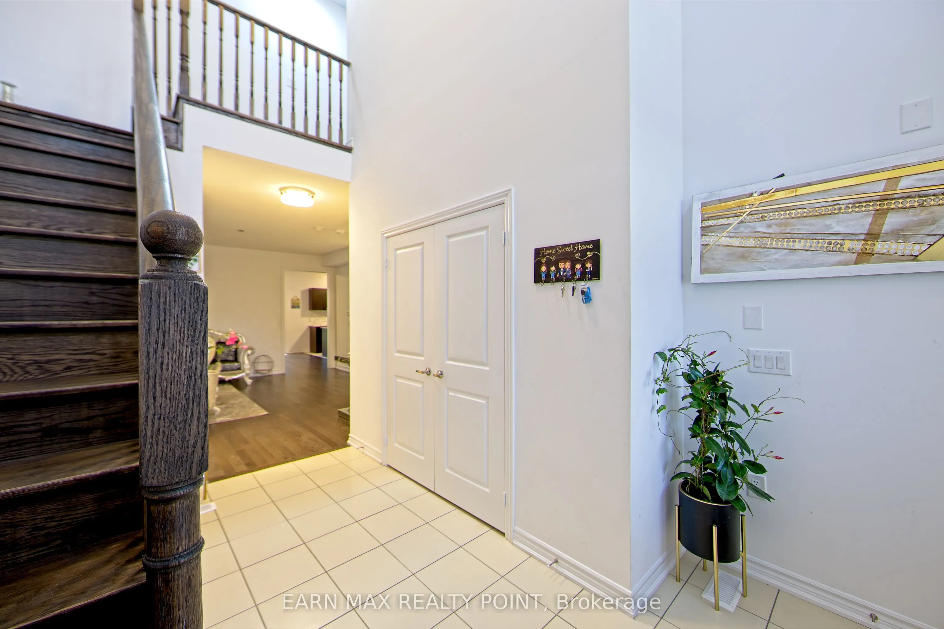 2 Aitchison Avenue