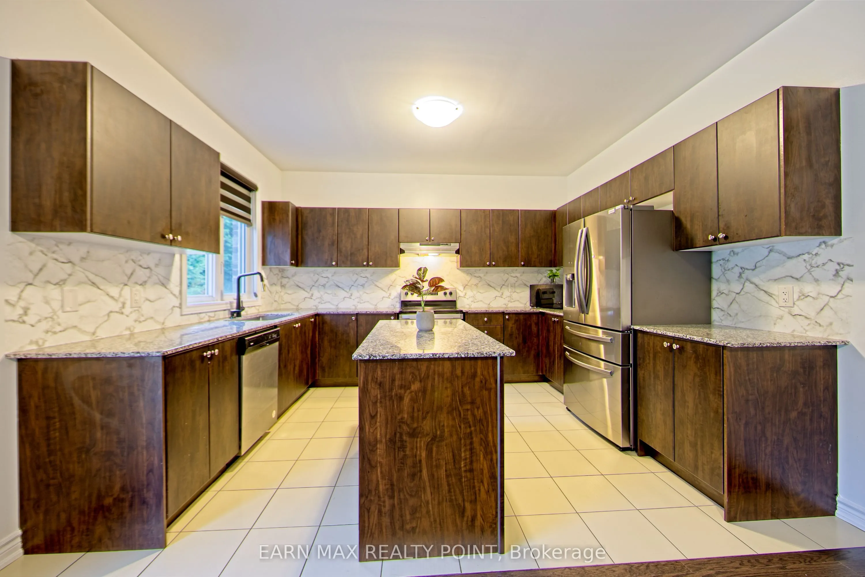 2 Aitchison Avenue