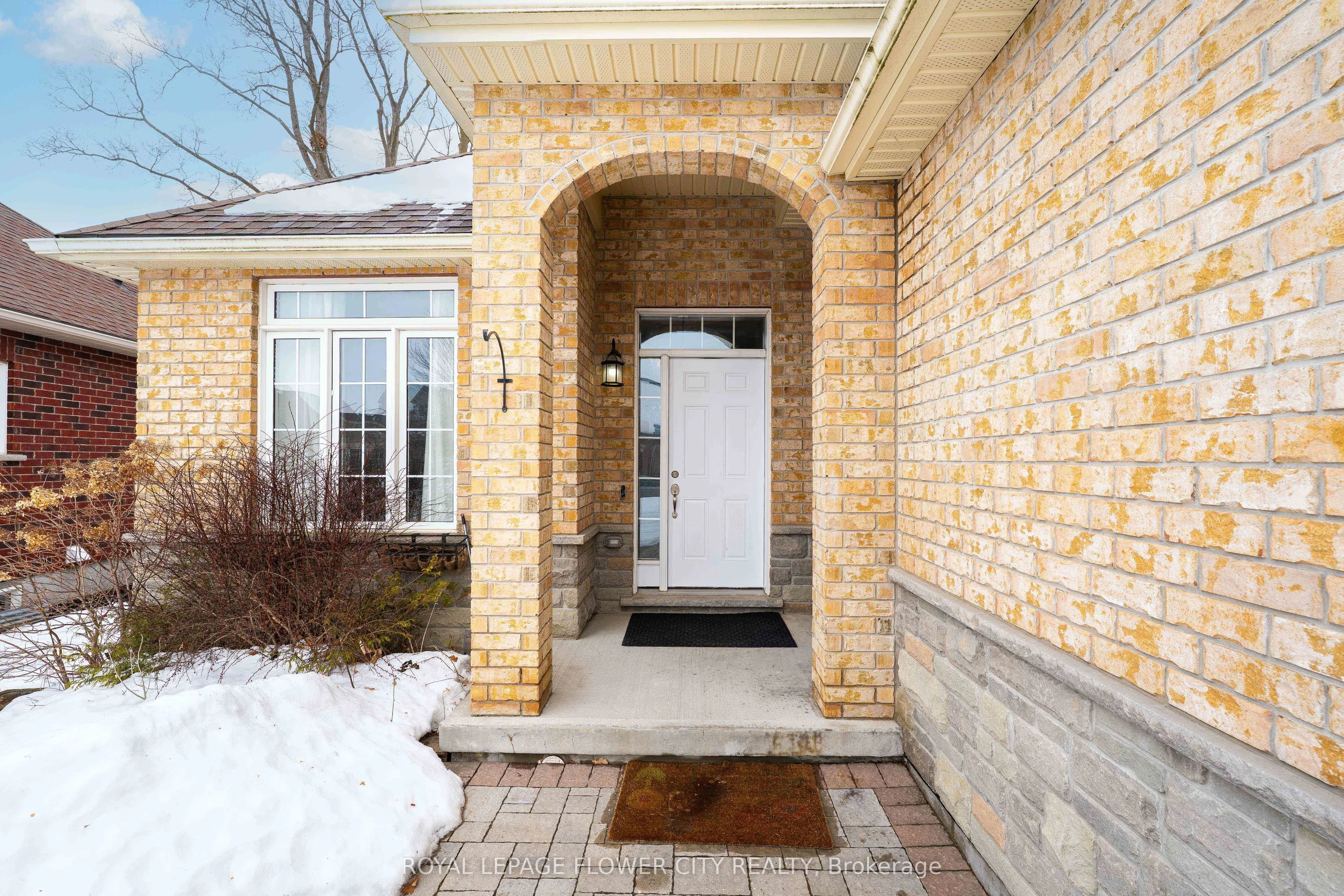 724 Garden Court