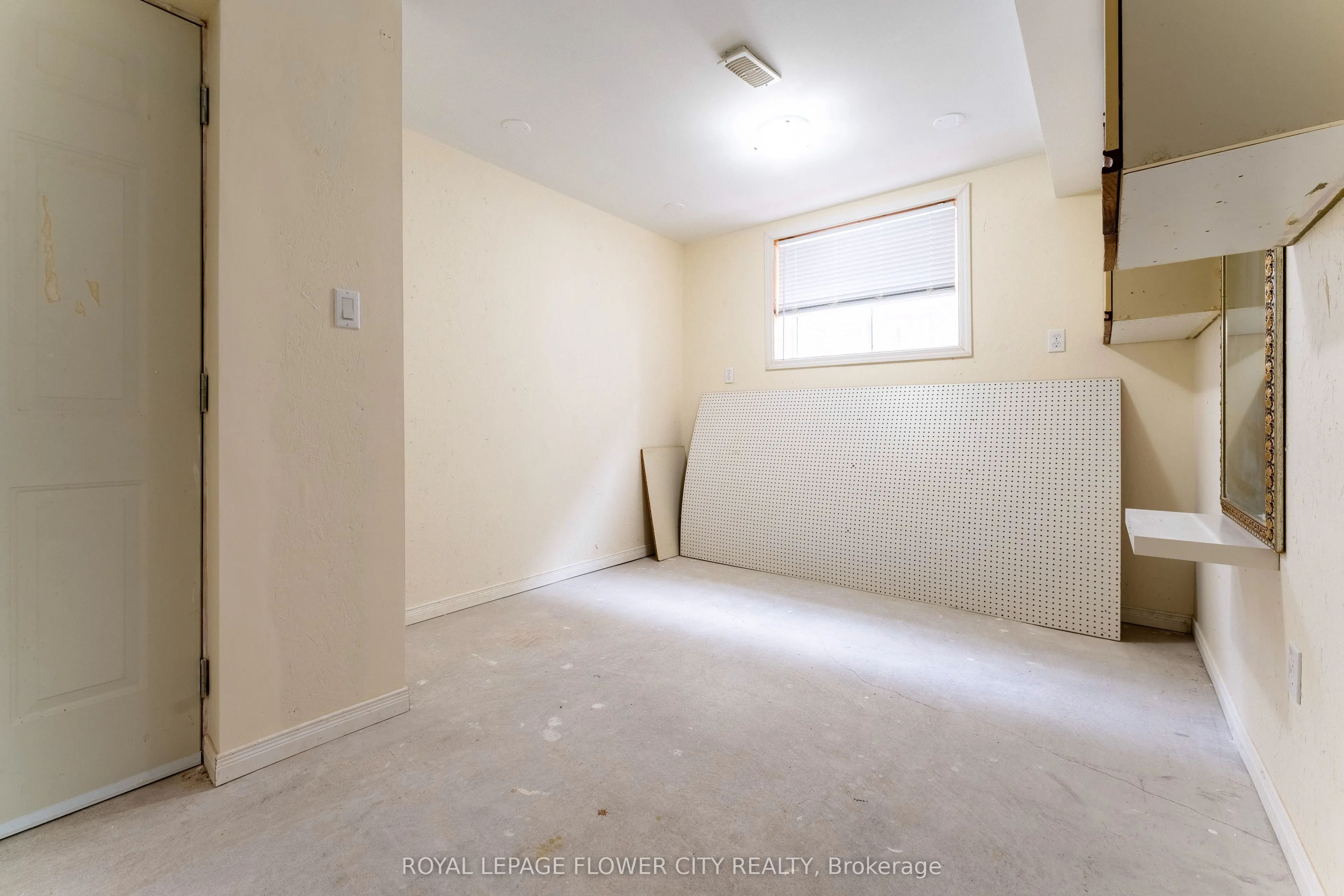 724 Garden Court