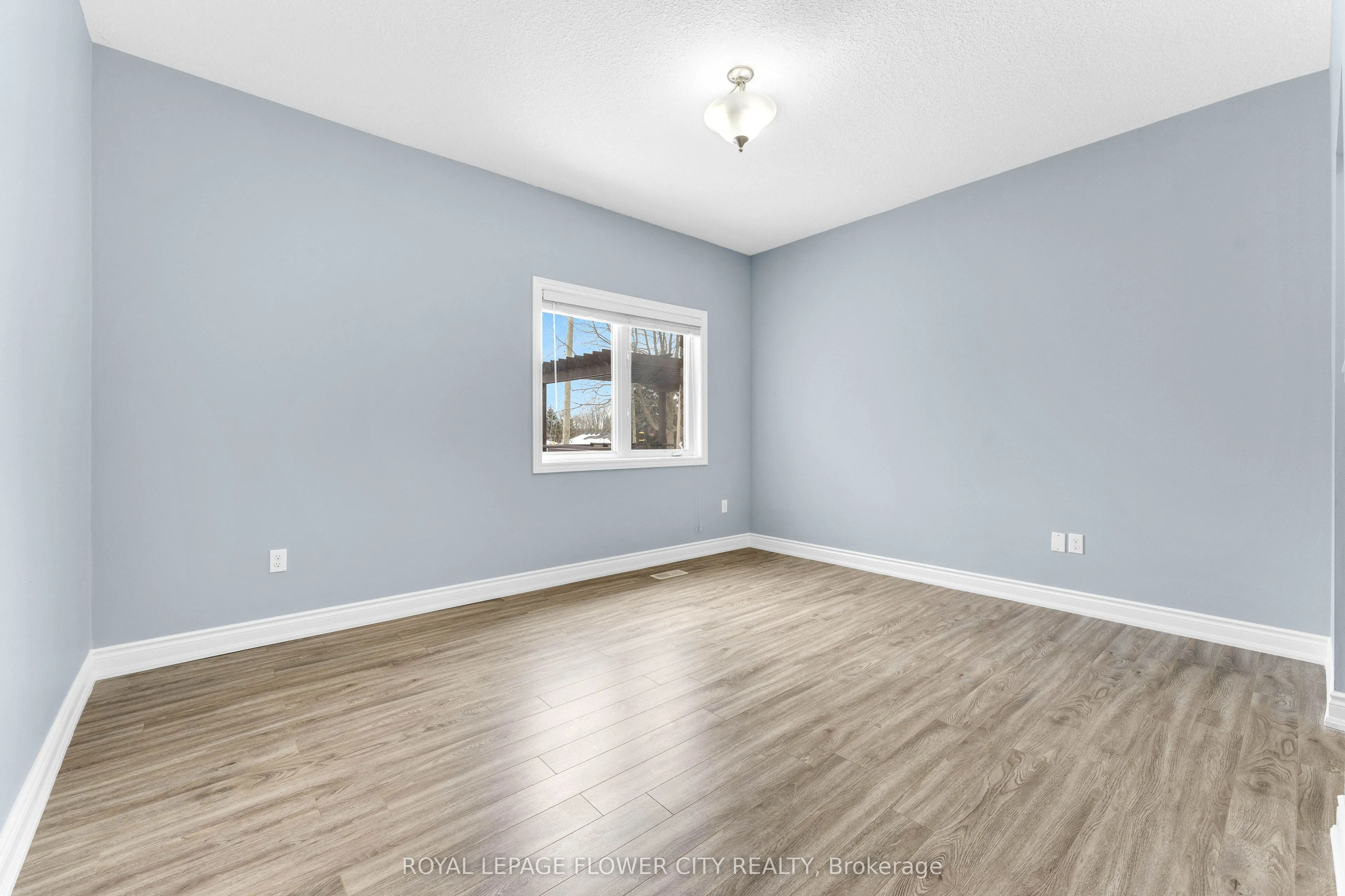 724 Garden Court