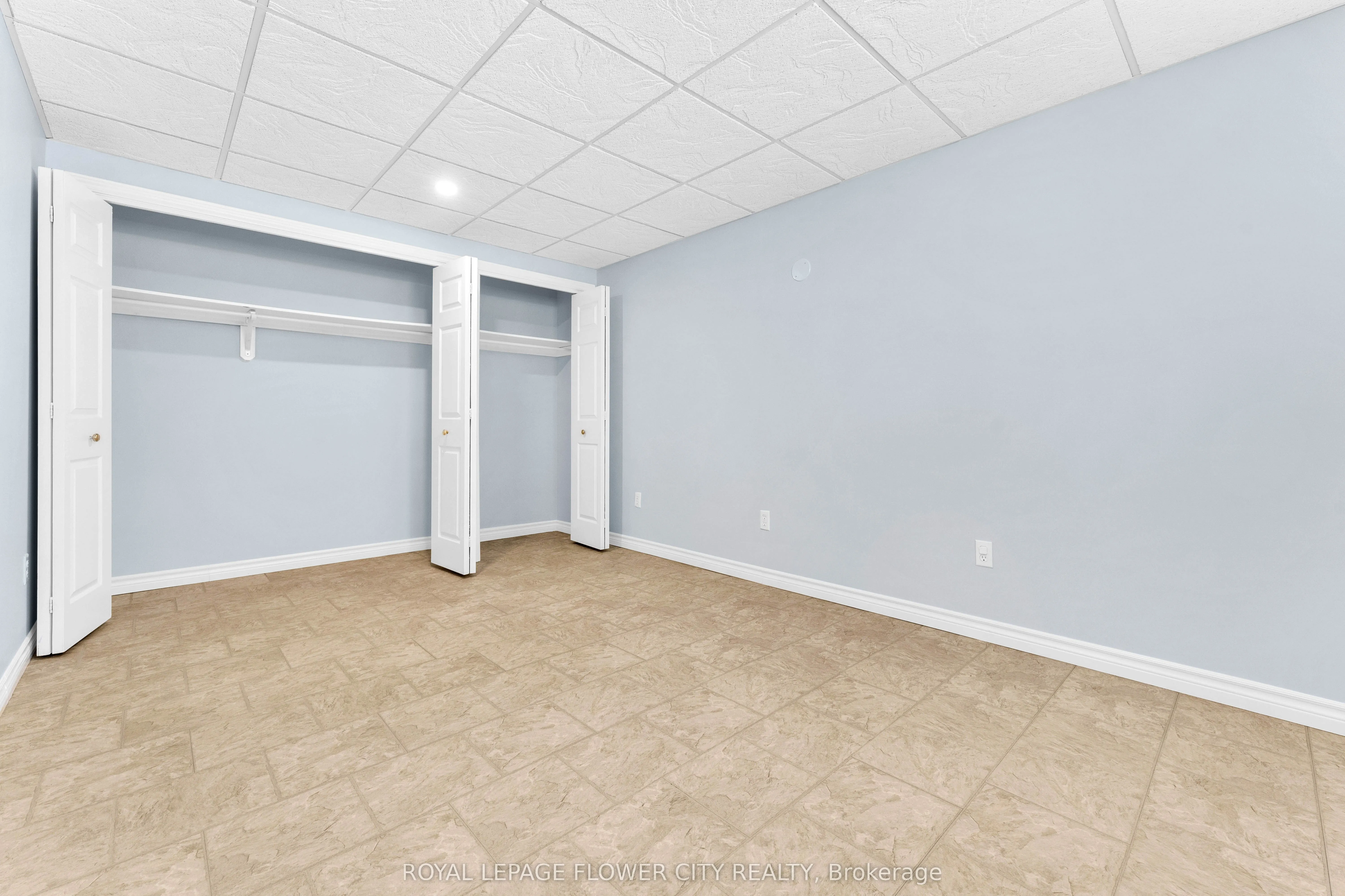 724 Garden Court
