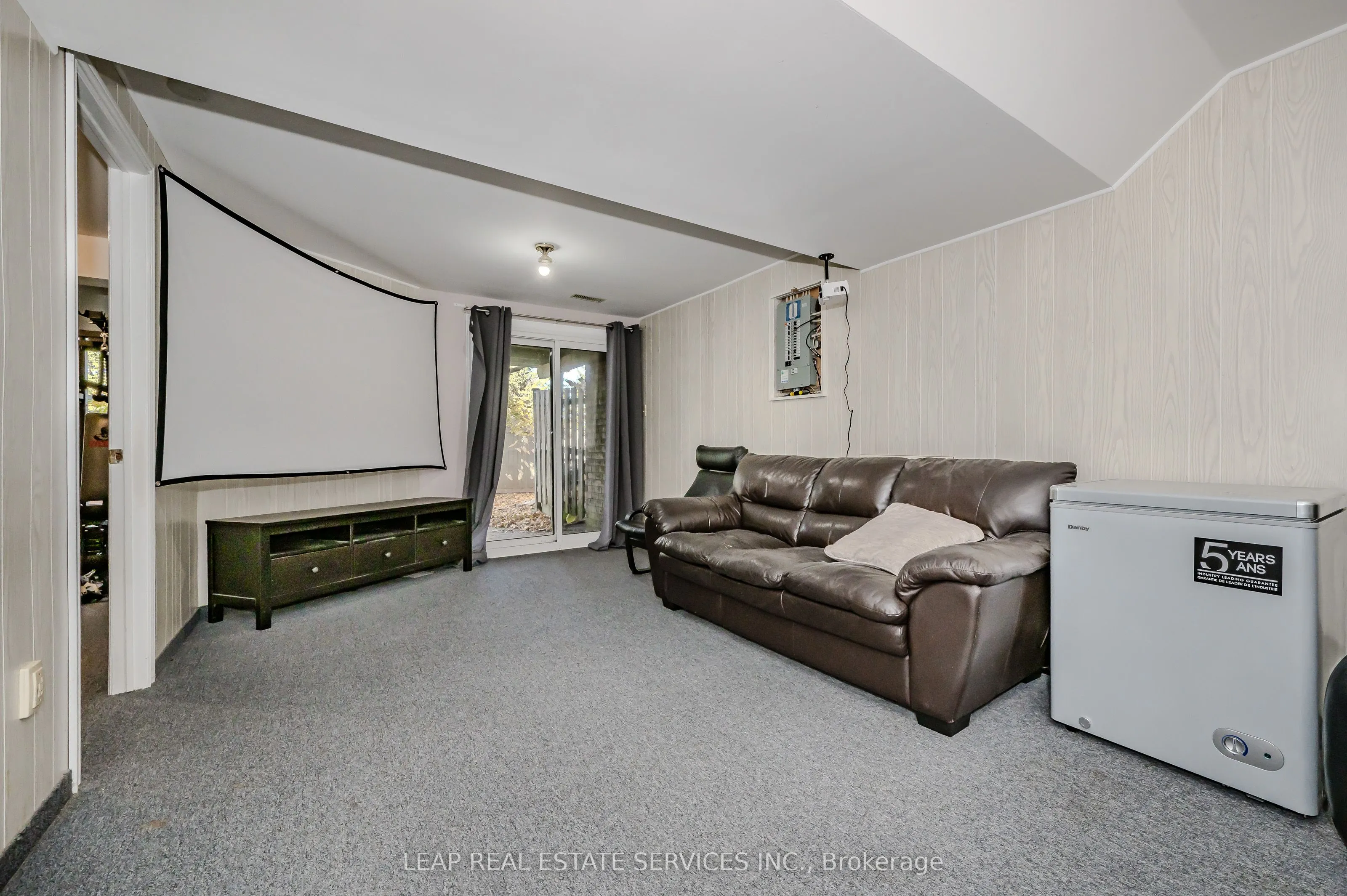 365 Bennington Gate, #13