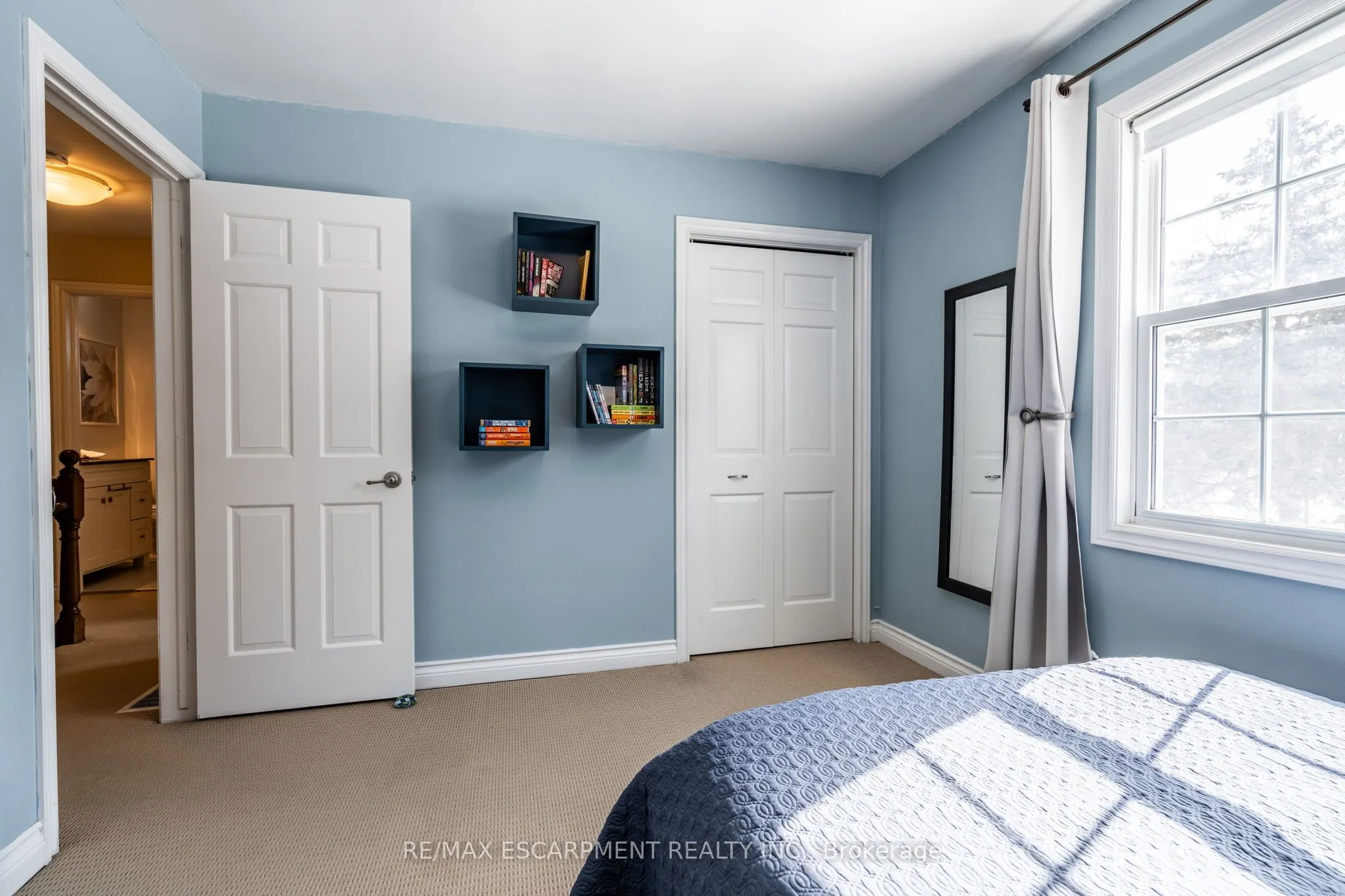 1 Acredale Drive