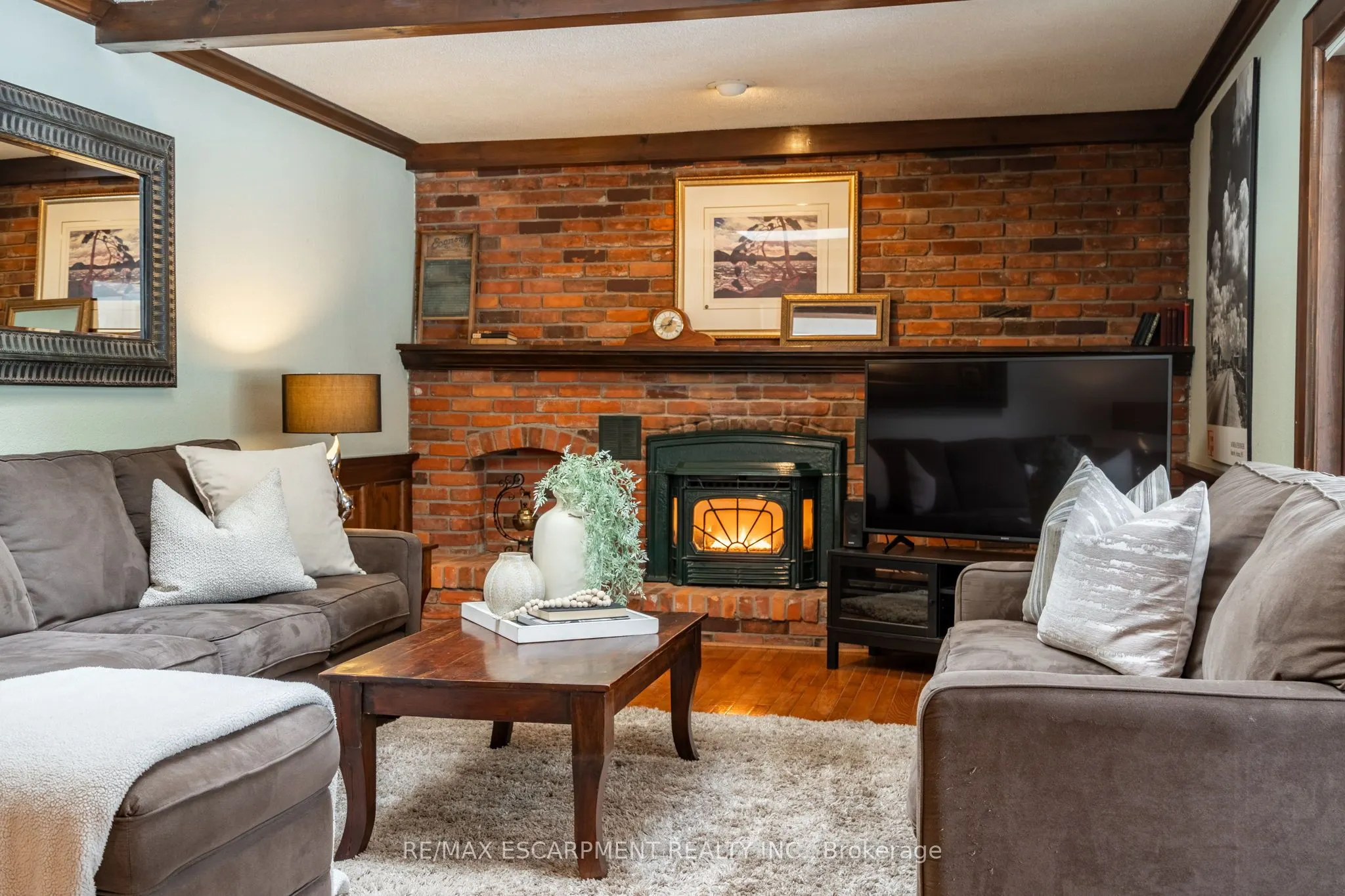 1 Acredale Drive