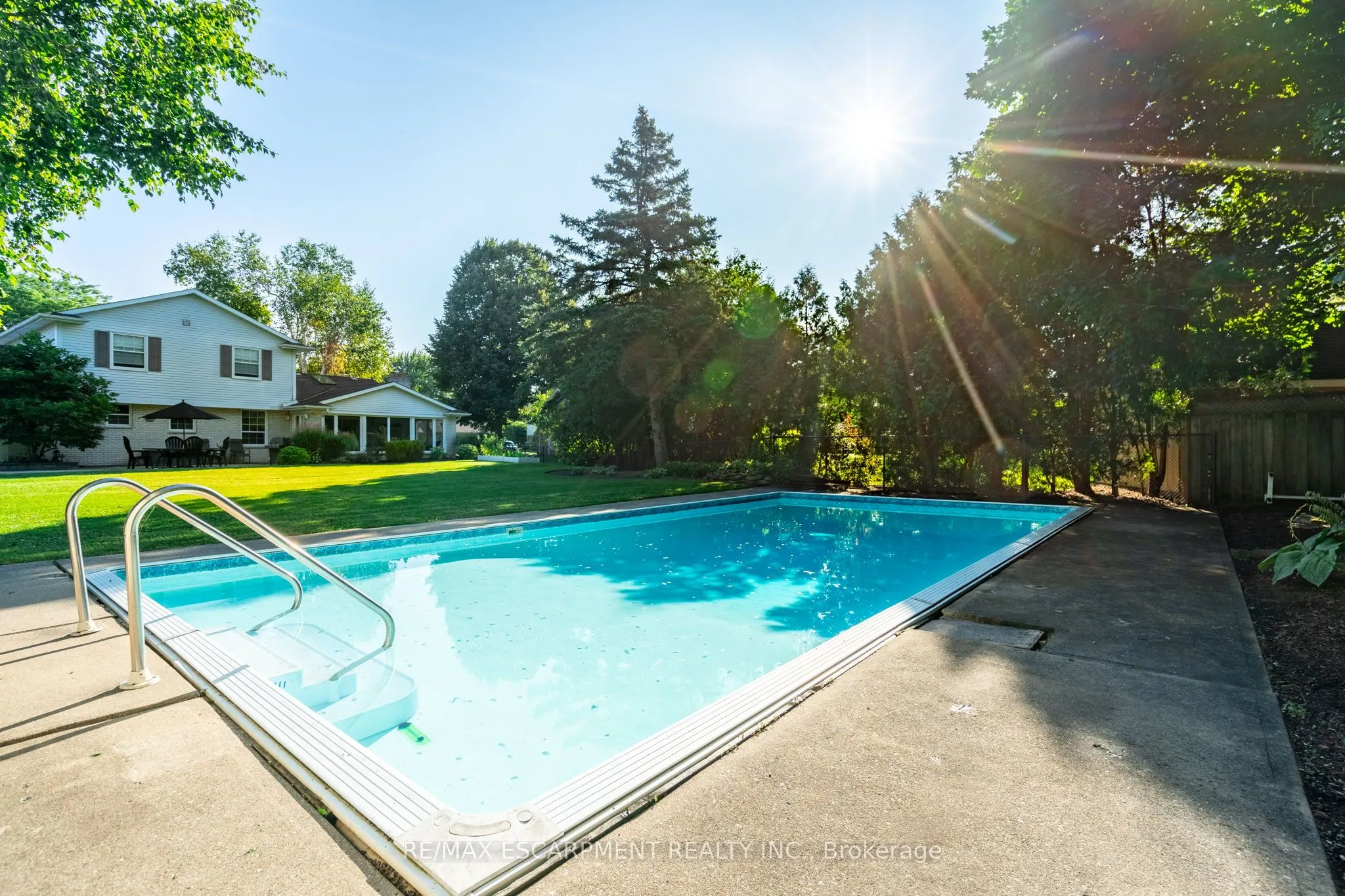 1 Acredale Drive