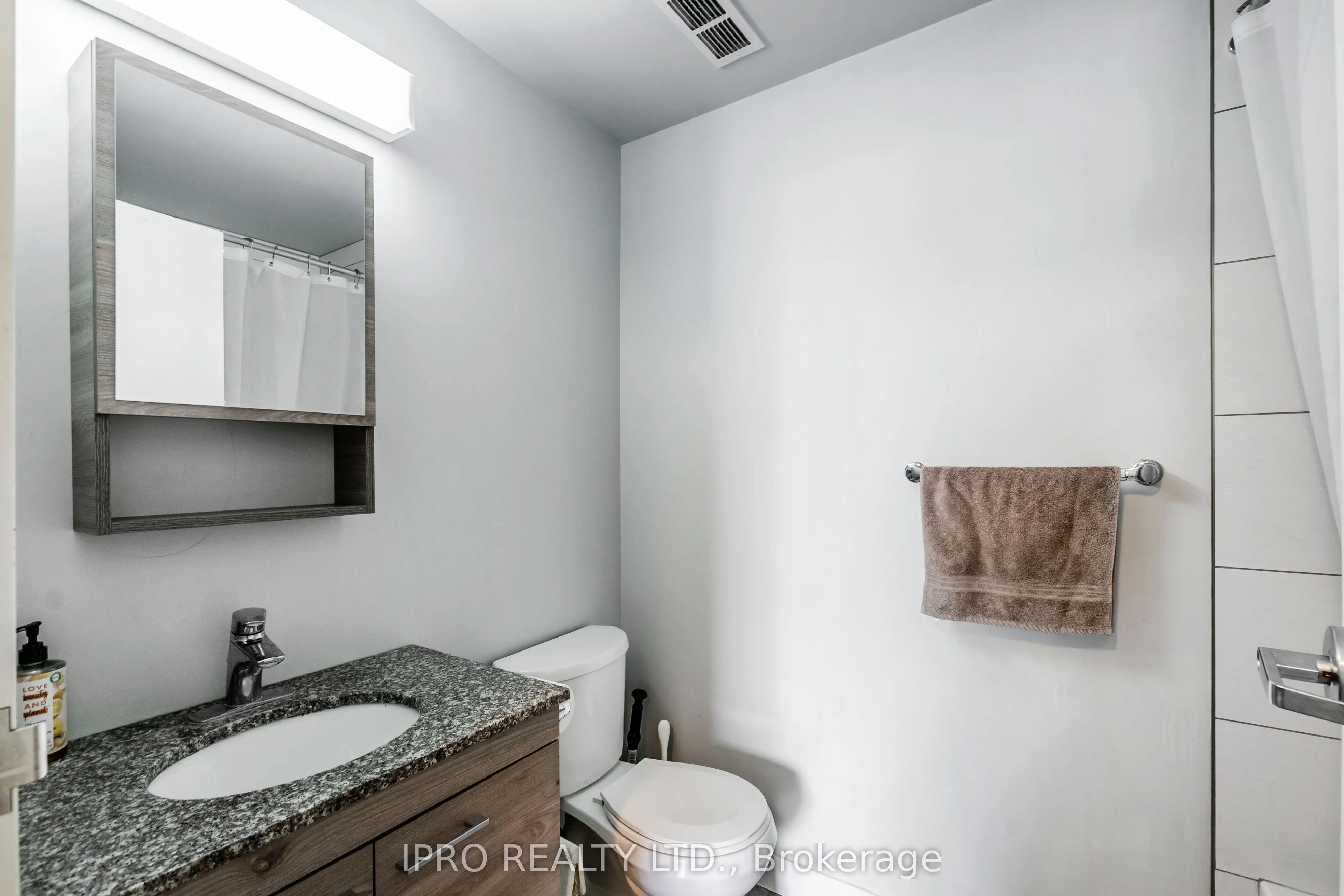 62 Balsam Street, #H205