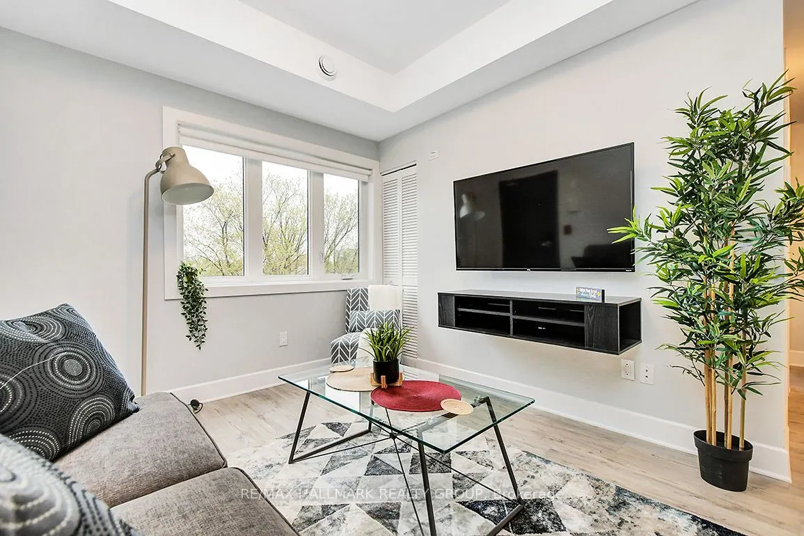 12 JOLLIET Avenue