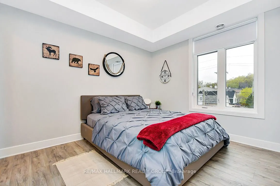 12 JOLLIET Avenue