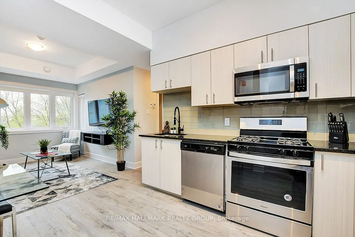 12 JOLLIET Avenue
