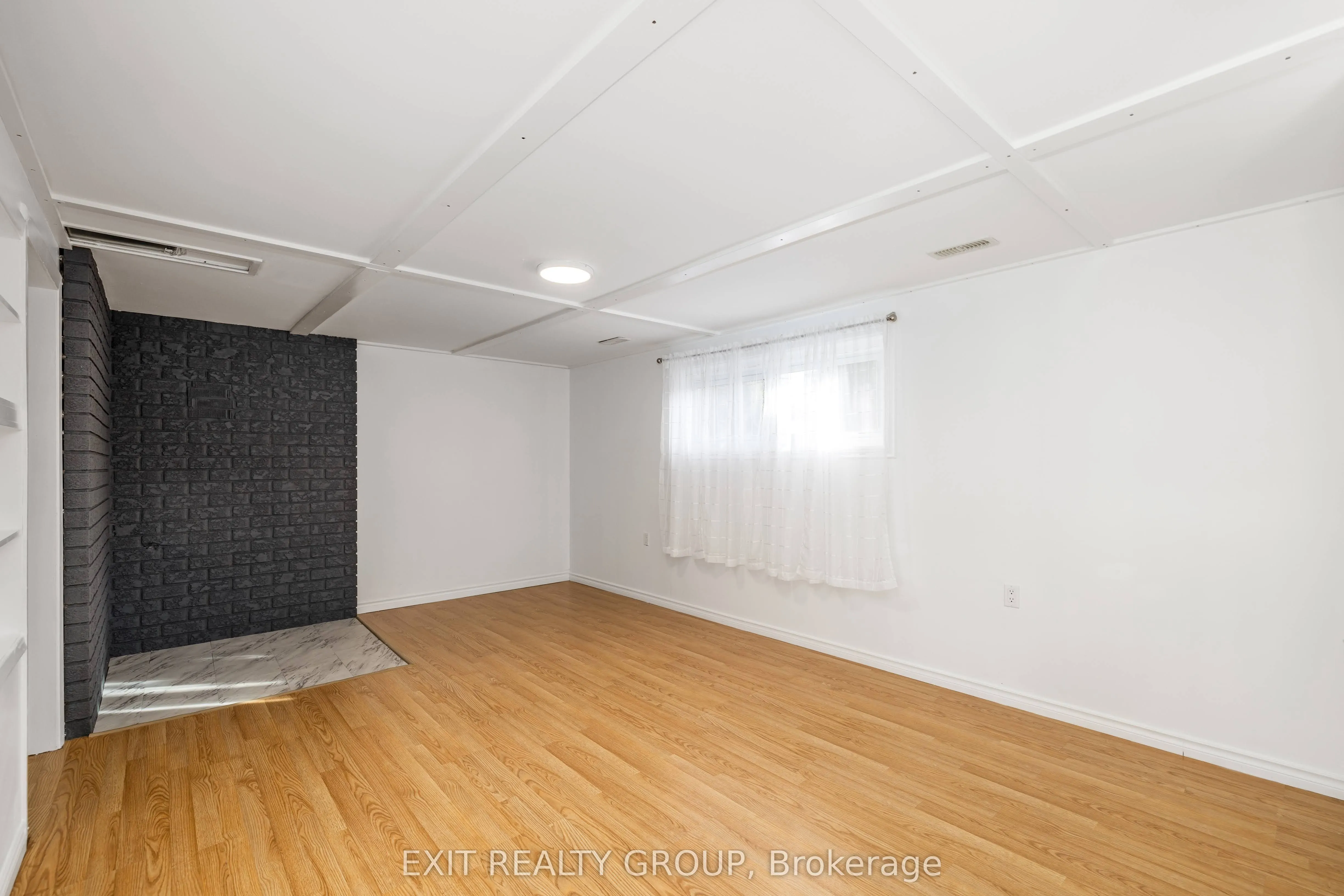 44 Van Alstine Drive