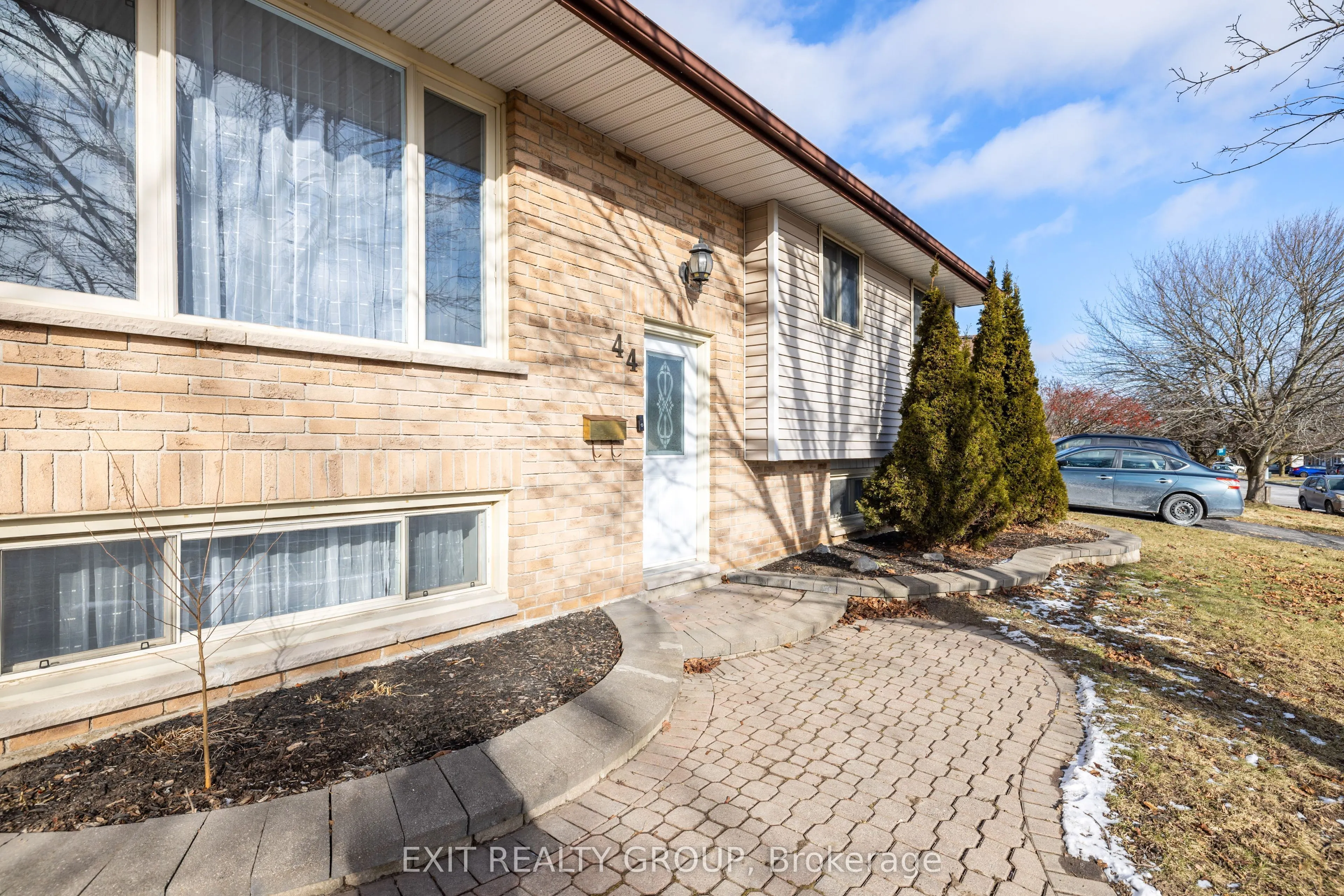 44 Van Alstine Drive
