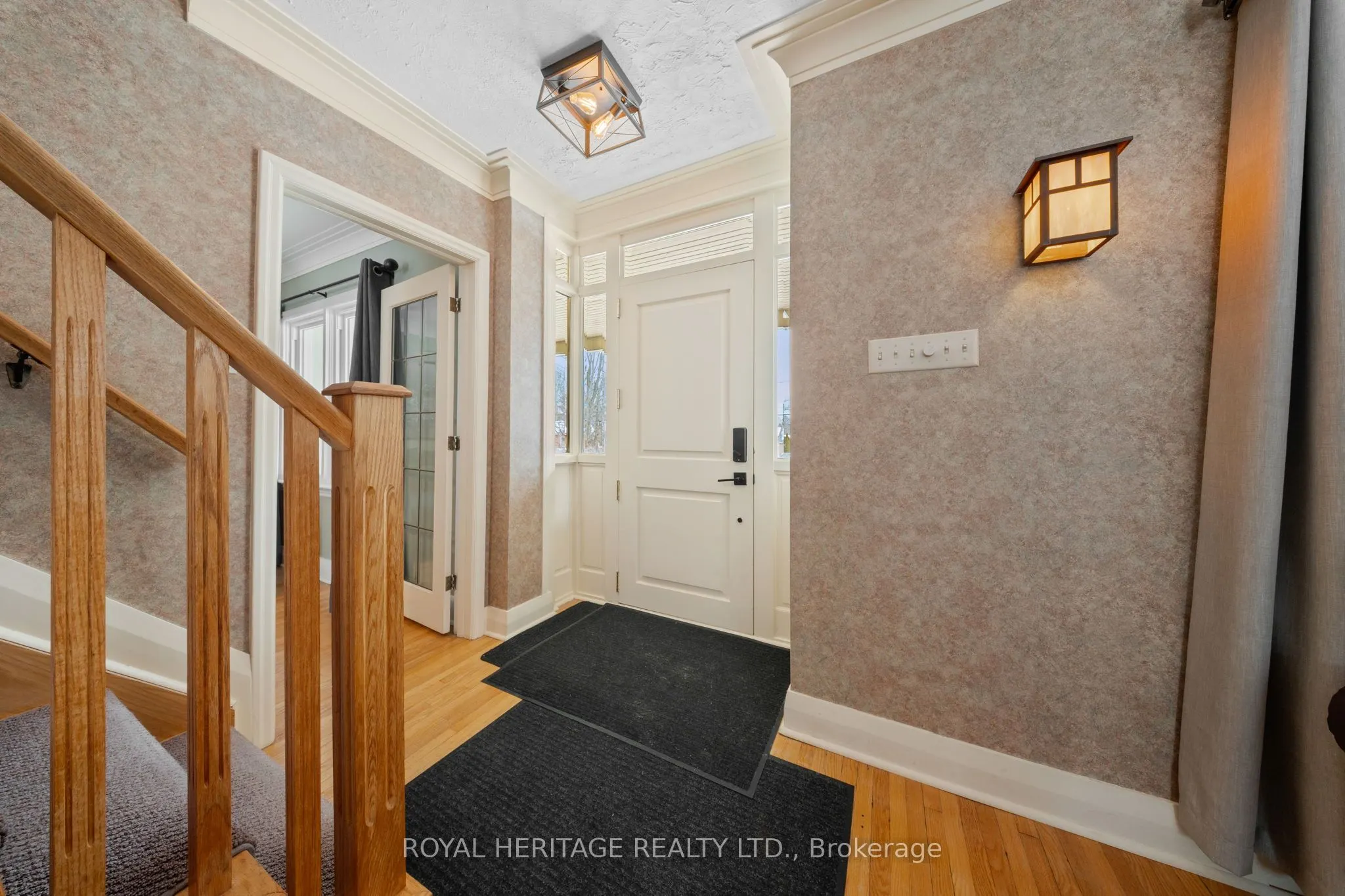 181 Abbott Boulevard