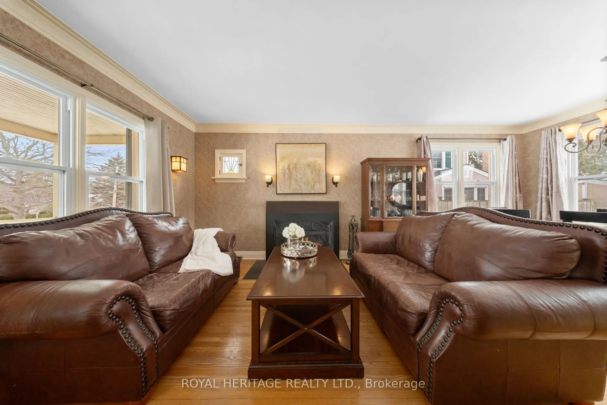 181 Abbott Boulevard