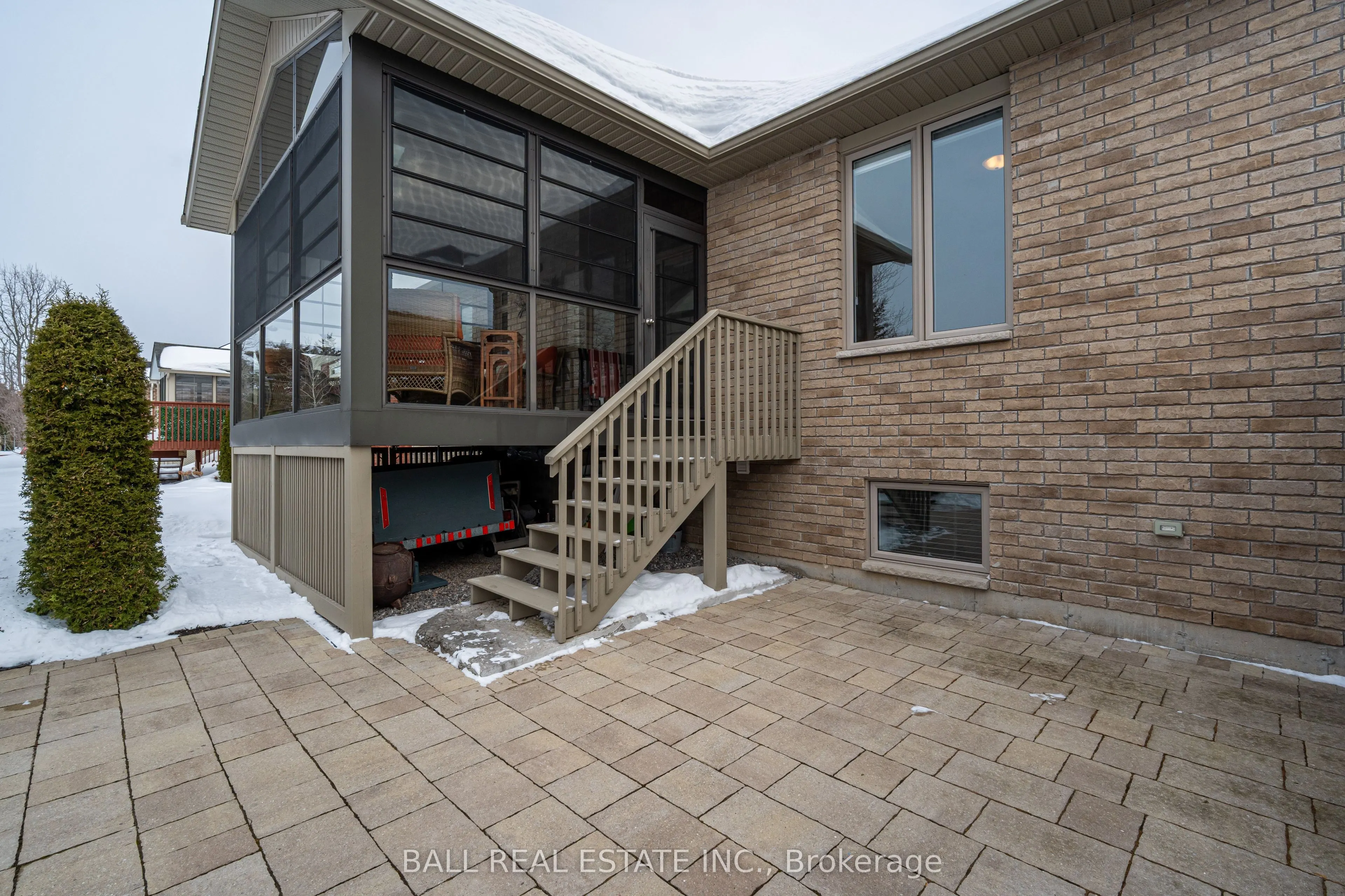 10 Marina Drive