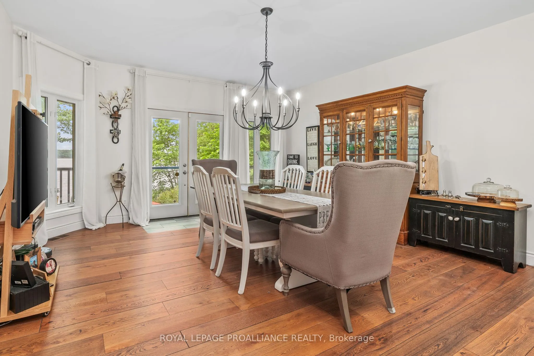 17B Hughes Lane