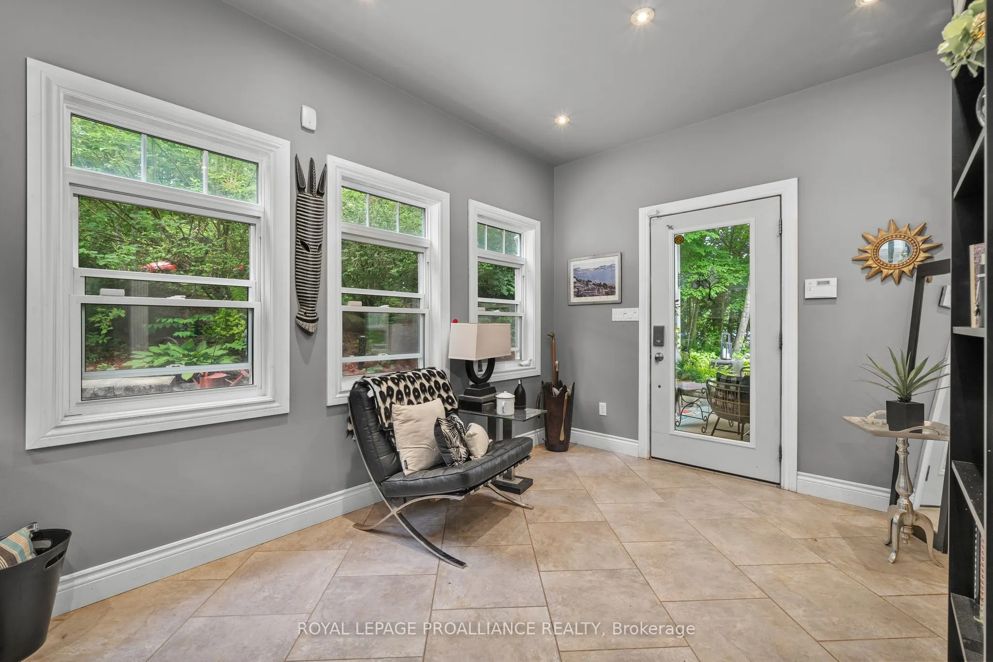 17B Hughes Lane