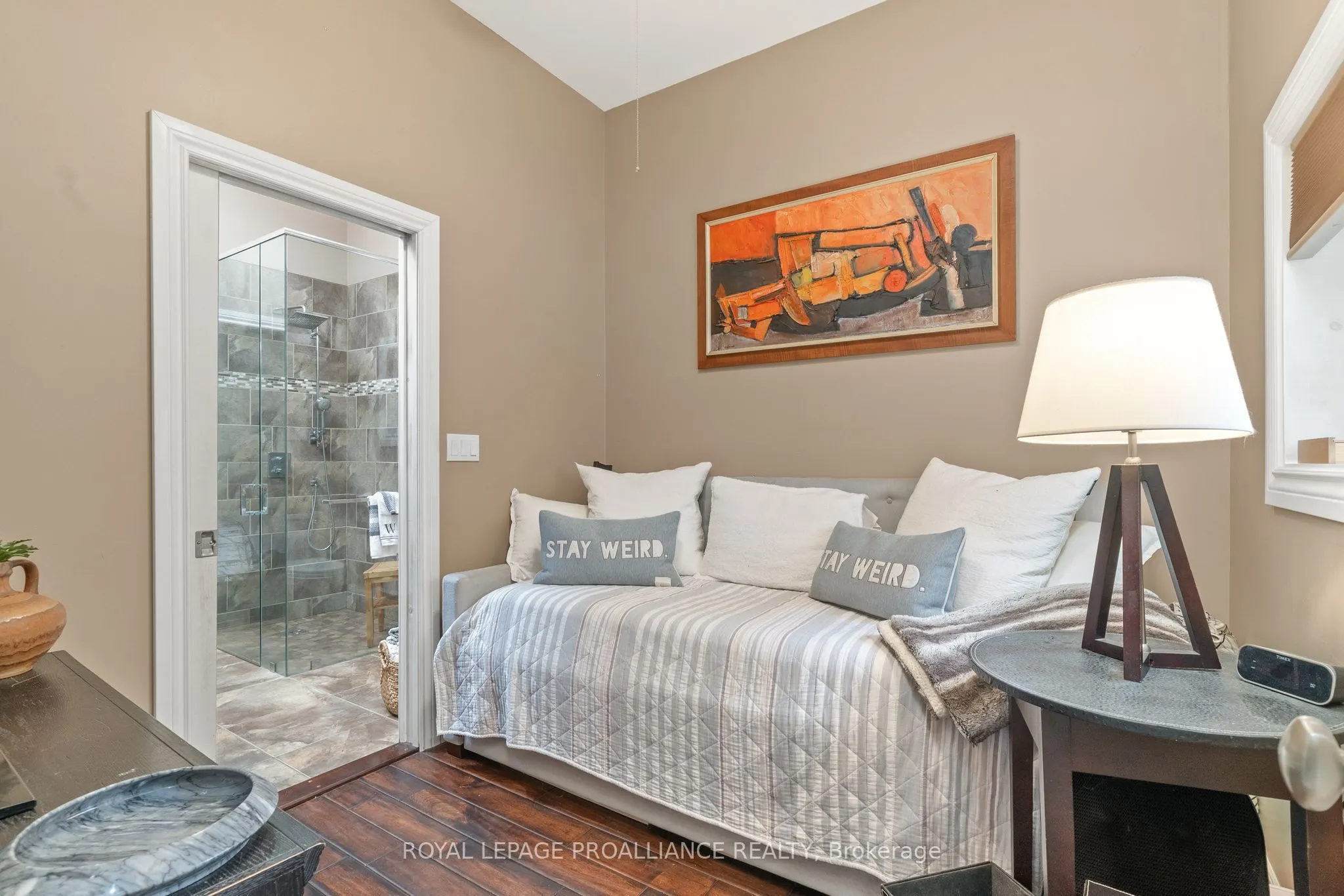 17B Hughes Lane