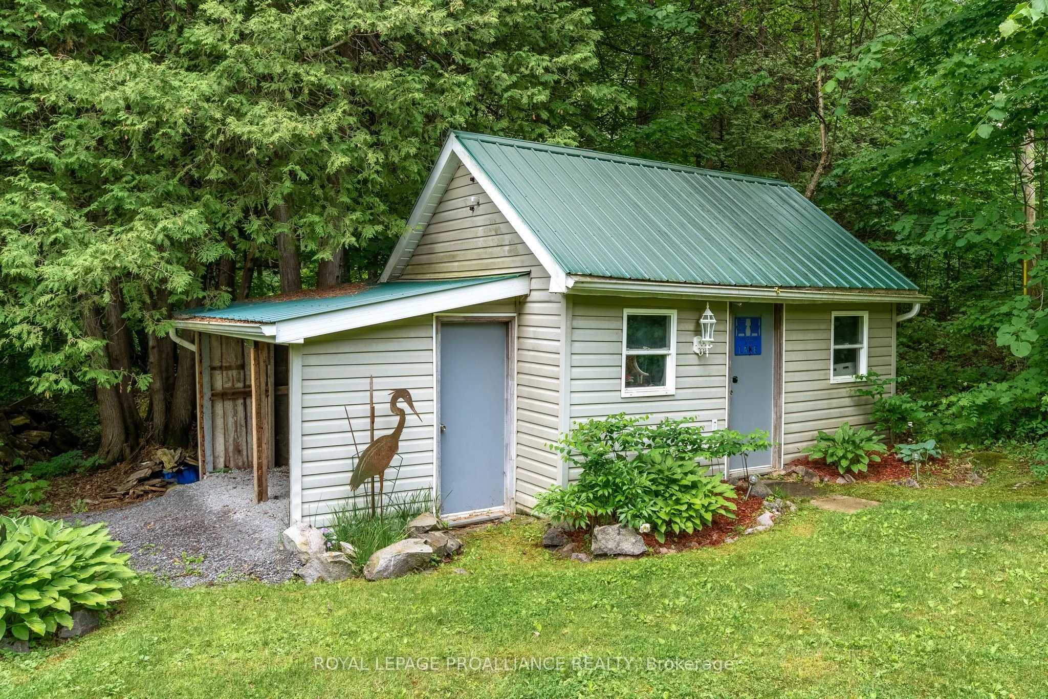 17B Hughes Lane