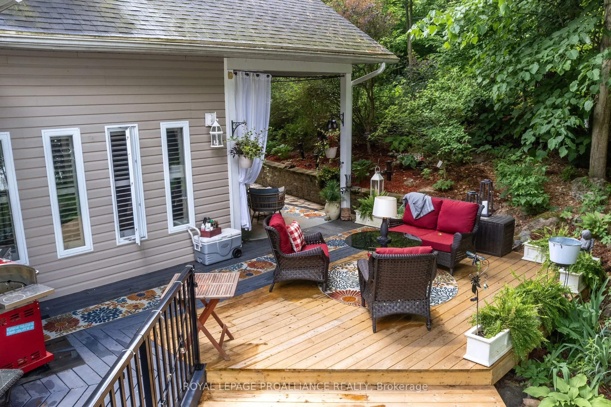 17B Hughes Lane