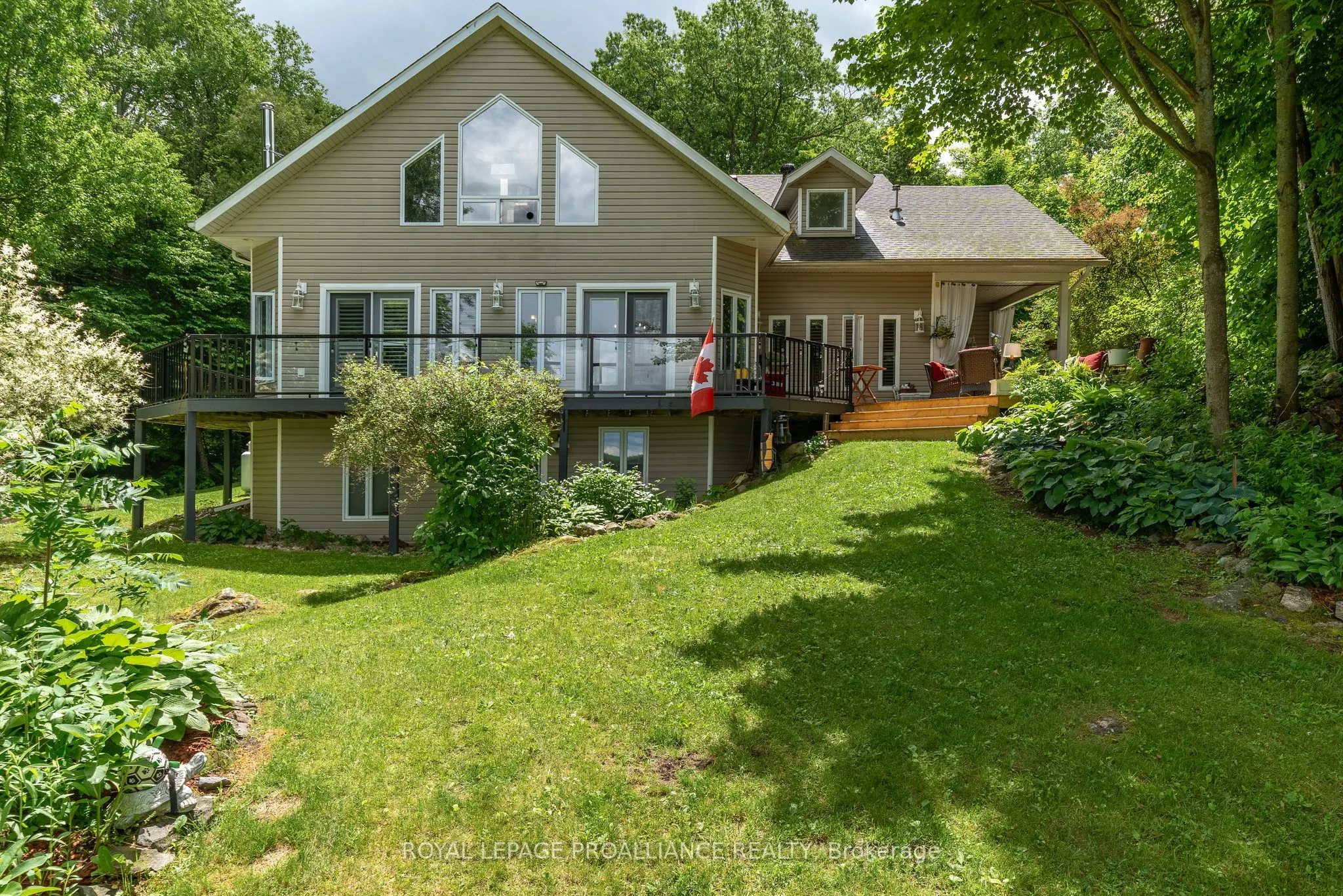17B Hughes Lane