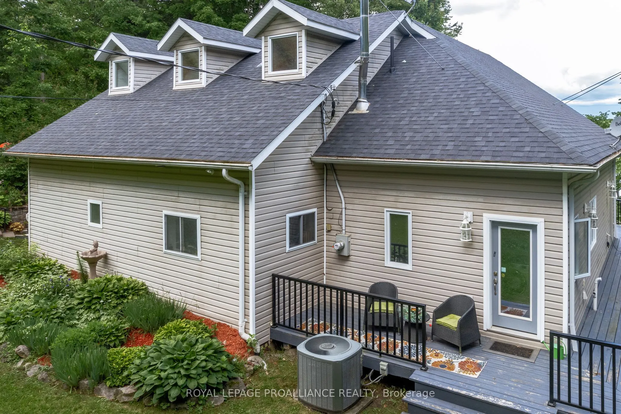 17B Hughes Lane
