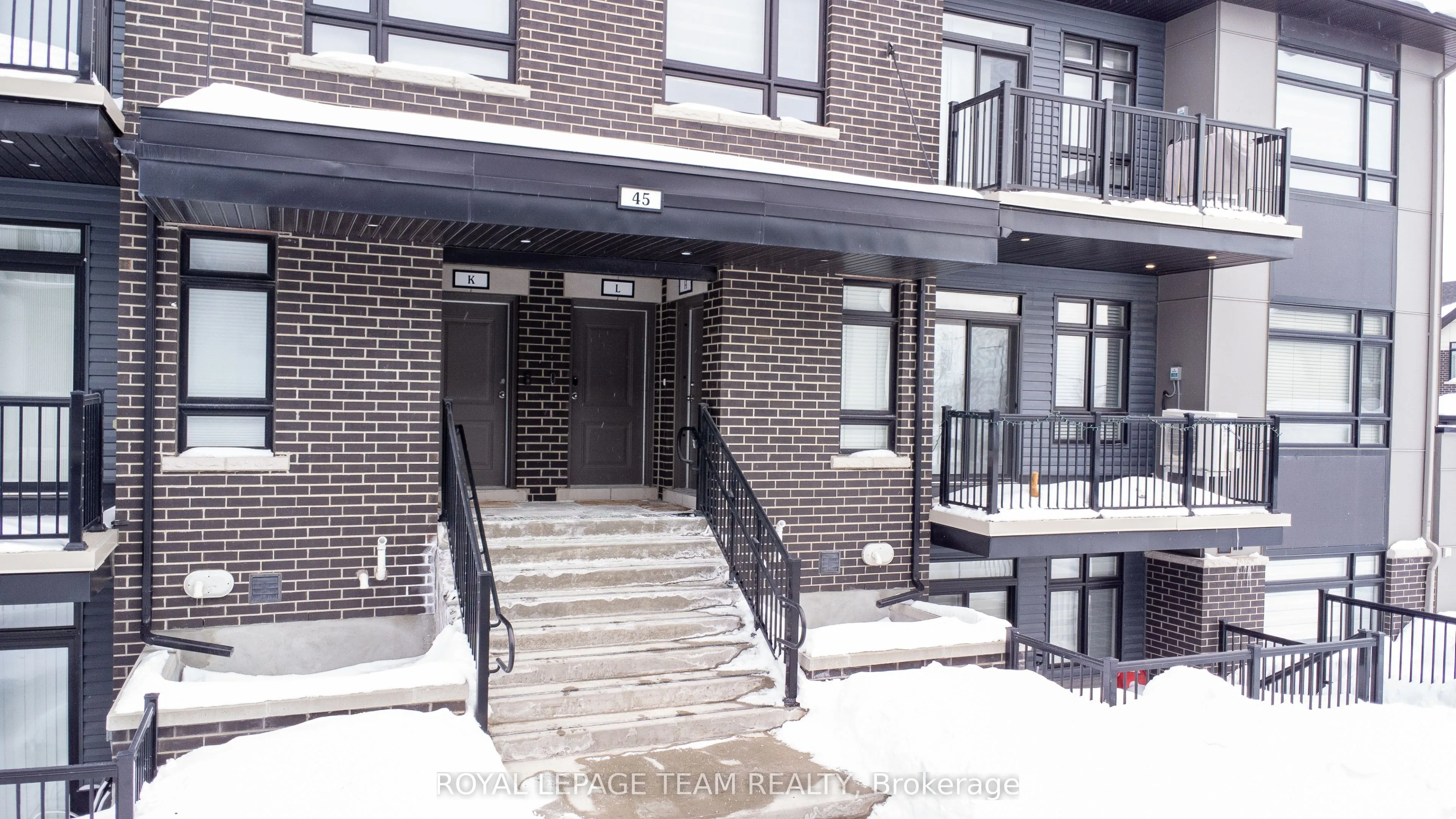 45 Overberg Way, #H