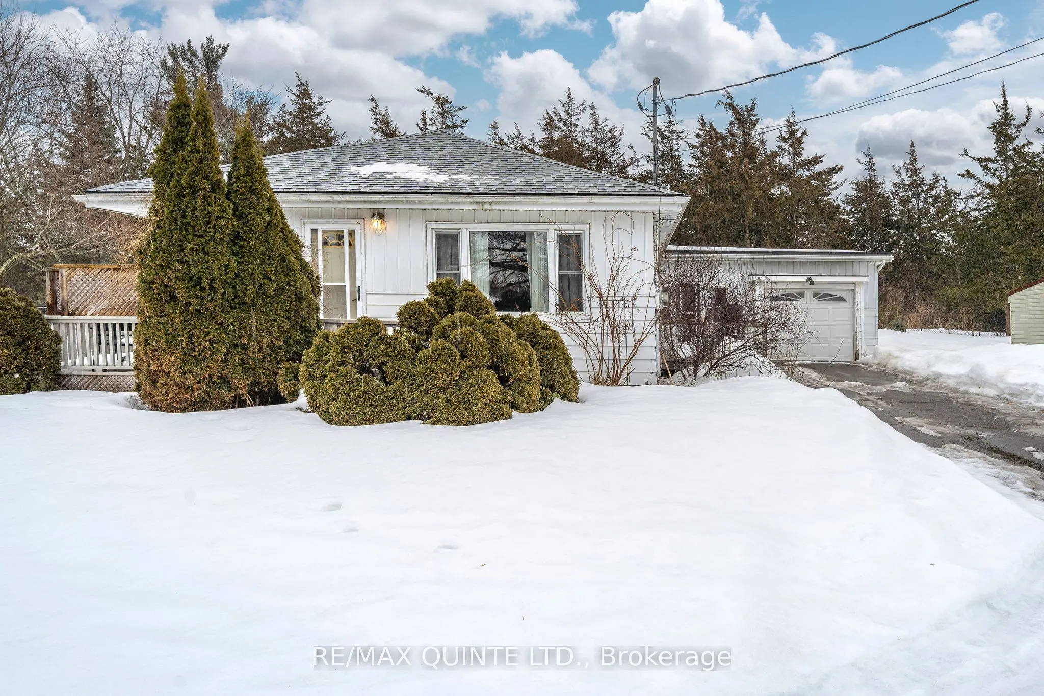 366 CANNIFTON Road N